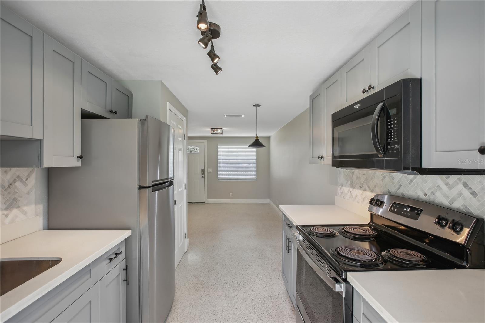 DAVIS TERRACE - Residential Income