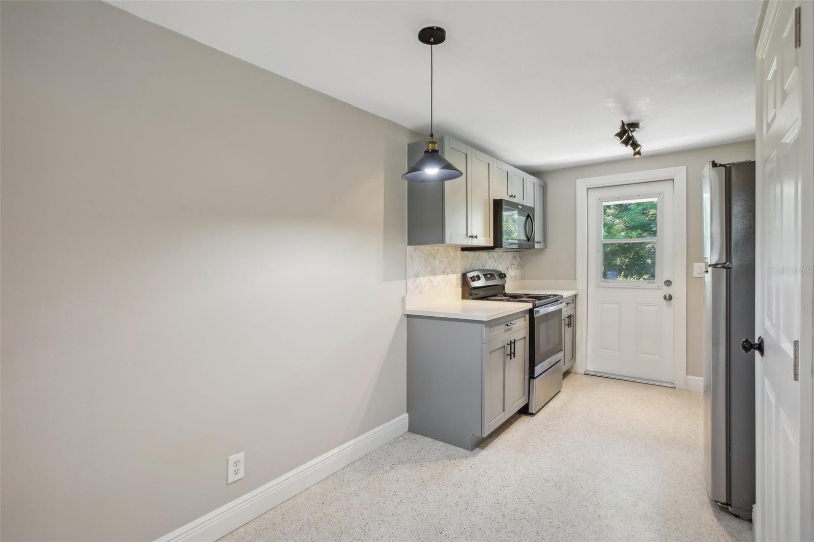 DAVIS TERRACE - Residential Income
