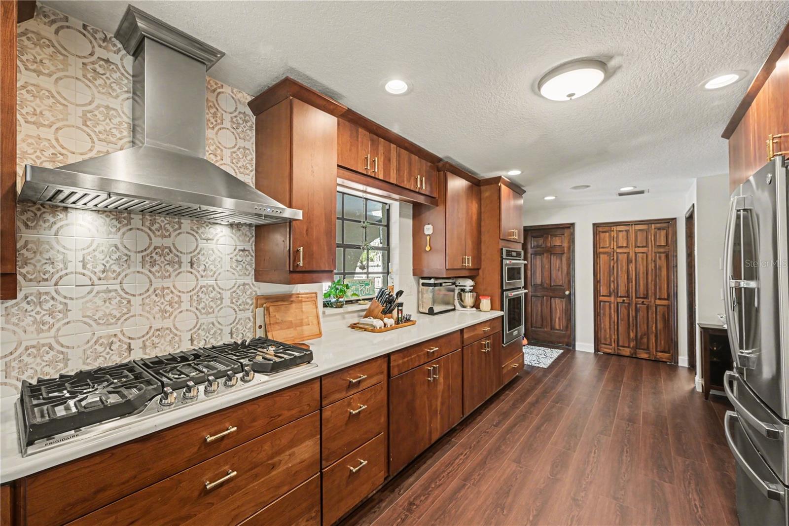 HIDDEN HILLS LOT 7 - Residential