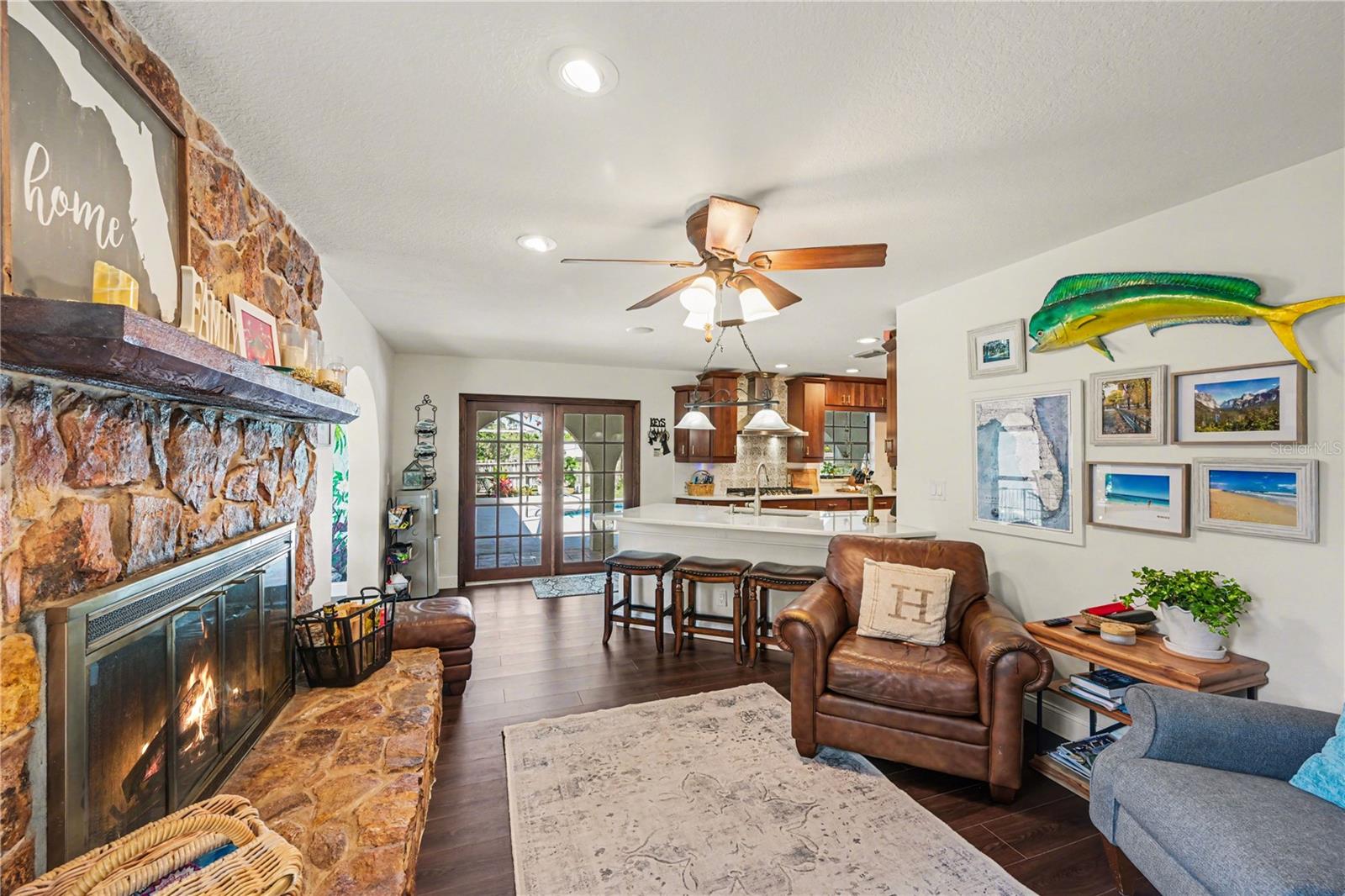 HIDDEN HILLS LOT 7 - Residential