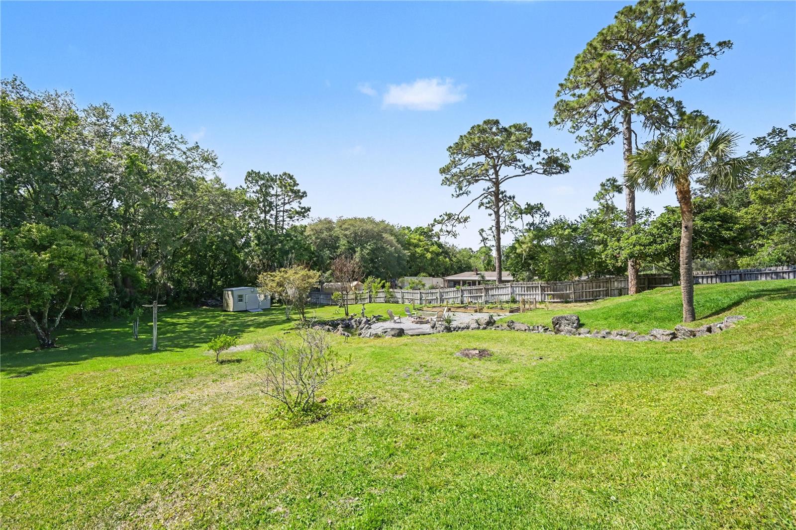 HIDDEN HILLS LOT 7 - Residential