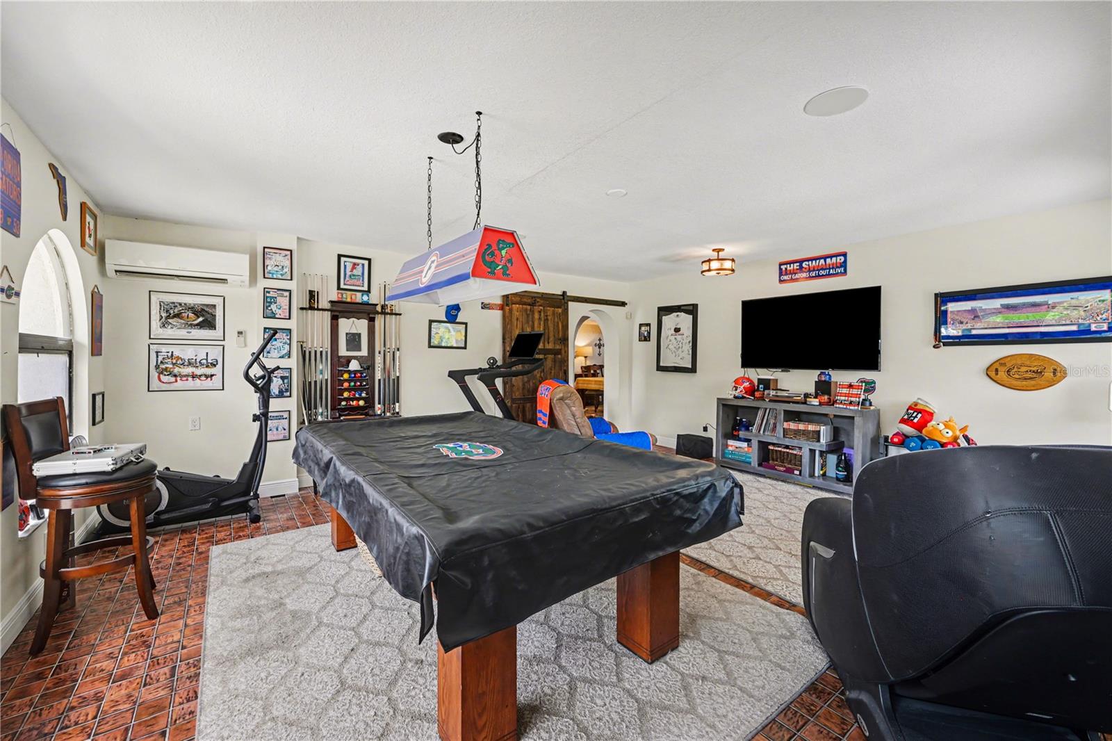 HIDDEN HILLS LOT 7 - Residential