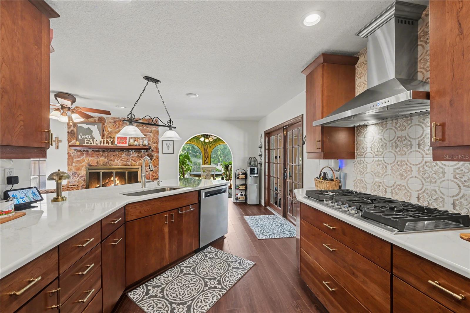 HIDDEN HILLS LOT 7 - Residential