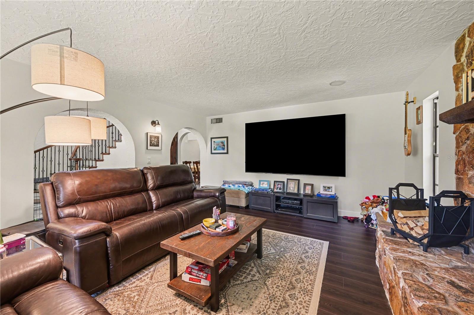 HIDDEN HILLS LOT 7 - Residential