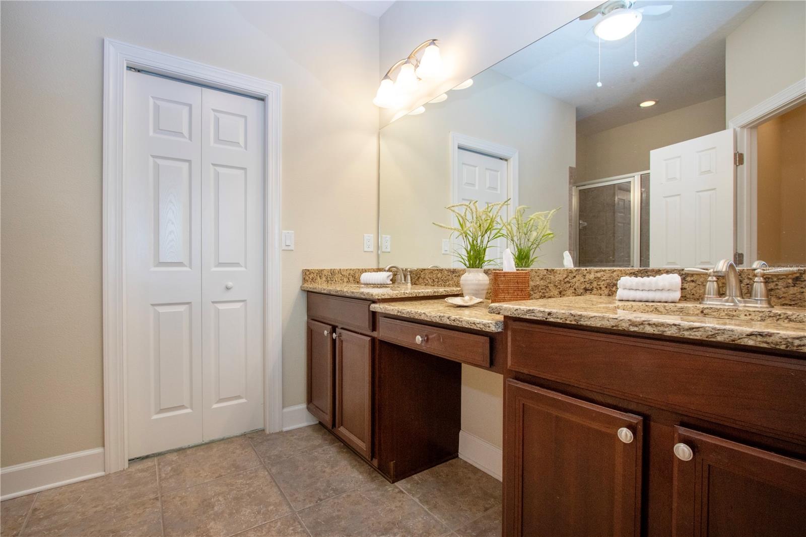 VERONA RESERVE - Residential