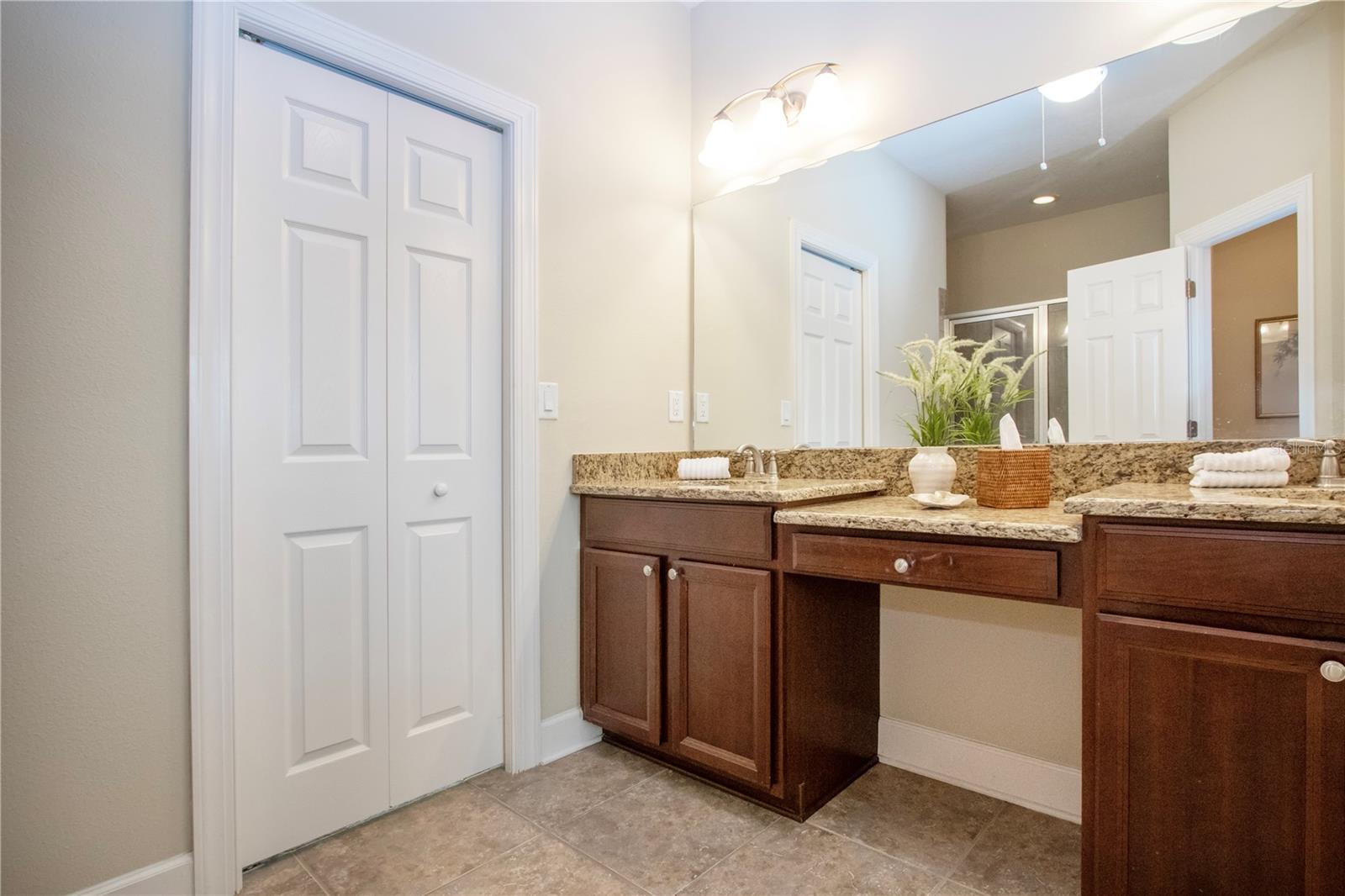 VERONA RESERVE - Residential