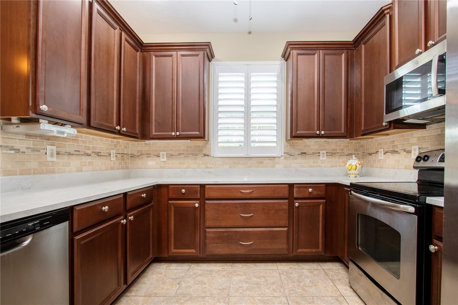 VERONA RESERVE - Residential