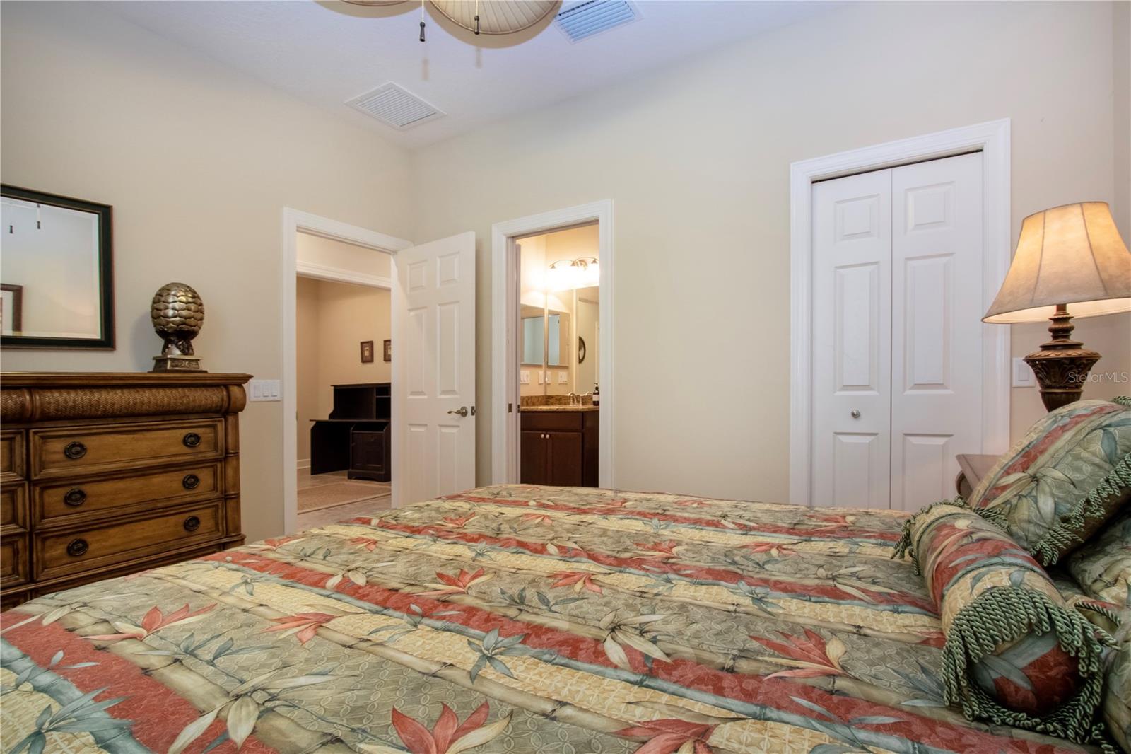 VERONA RESERVE - Residential