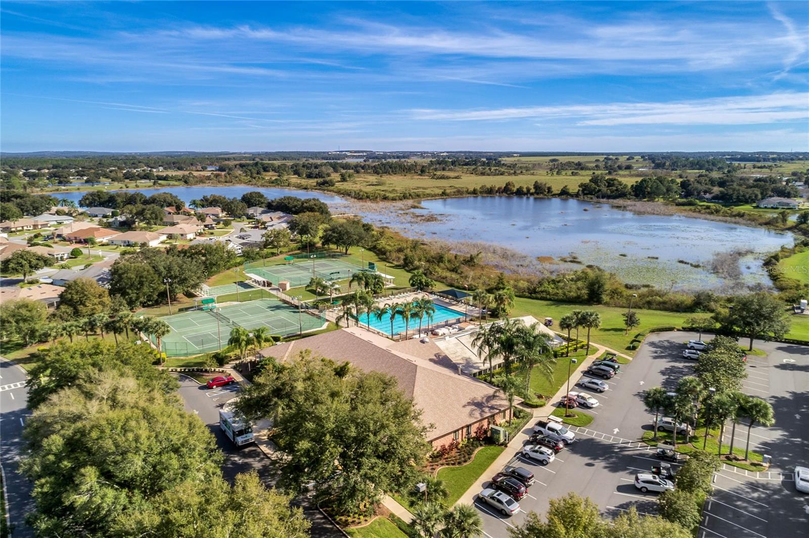 ROYAL HIGHLANDS PH 02-B LT 1317 PB 50 PG - Residential