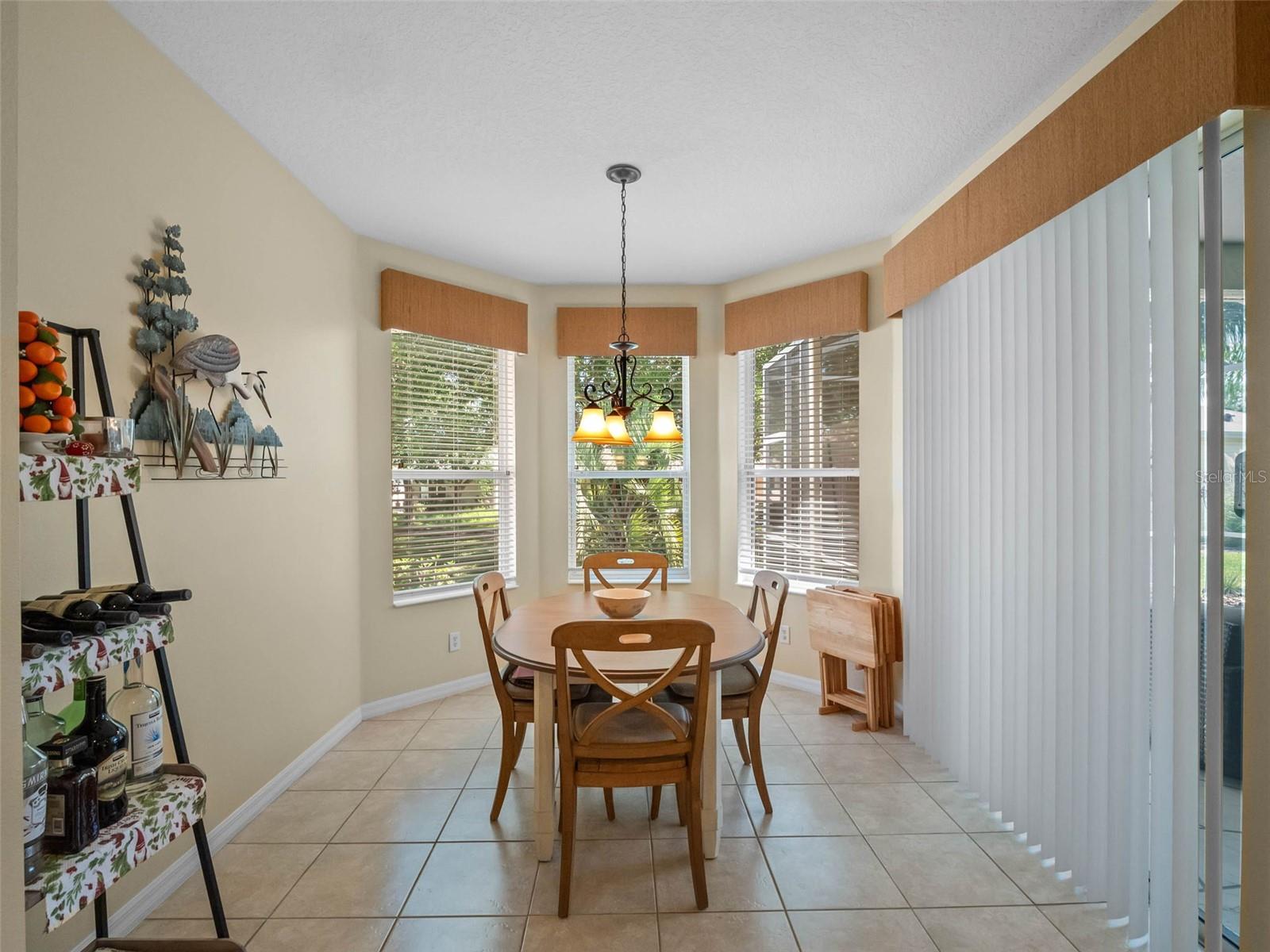 ROYAL HIGHLANDS PH 02-B LT 1317 PB 50 PG - Residential