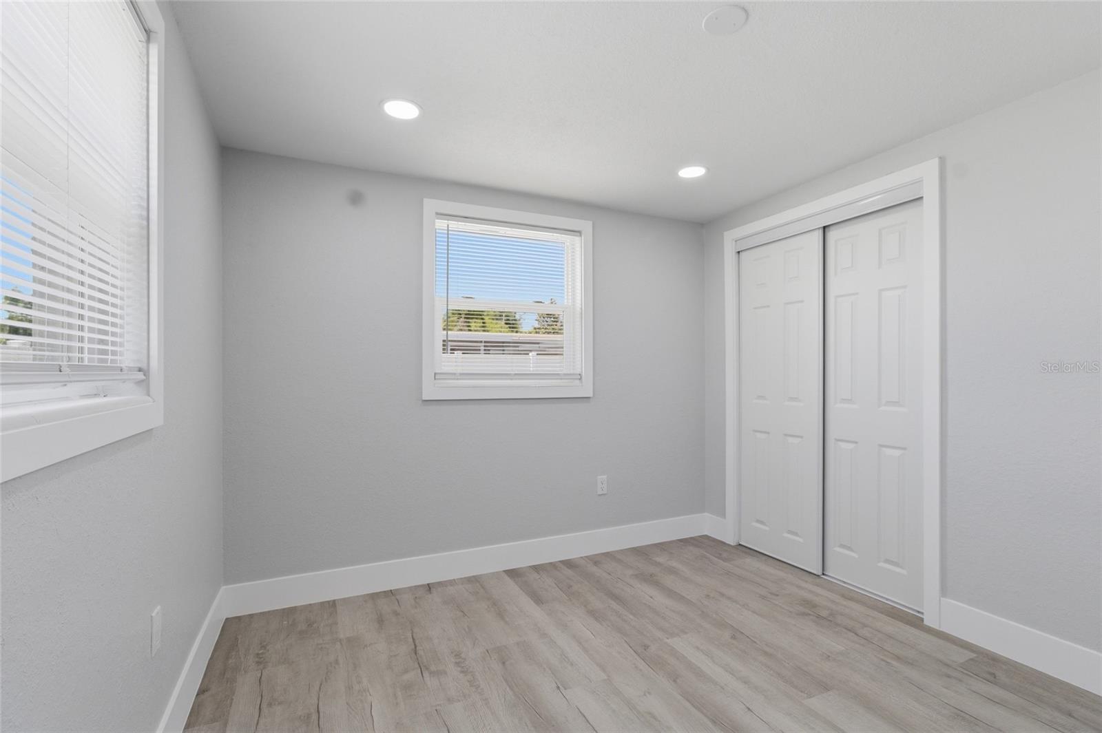 HOLIDAY GARDENS ESTATES - Residential