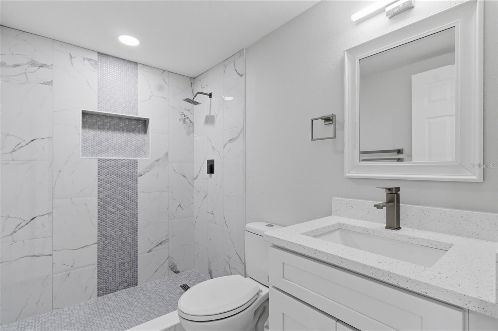 HOLIDAY GARDENS ESTATES - Residential