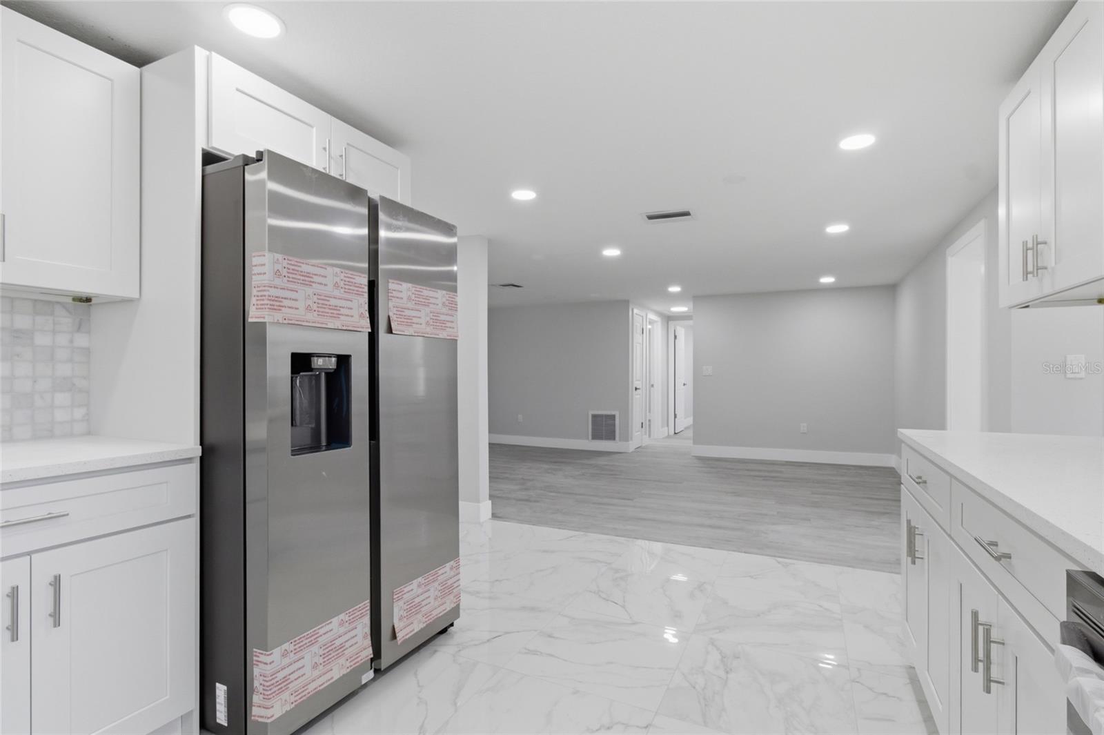 HOLIDAY GARDENS ESTATES - Residential