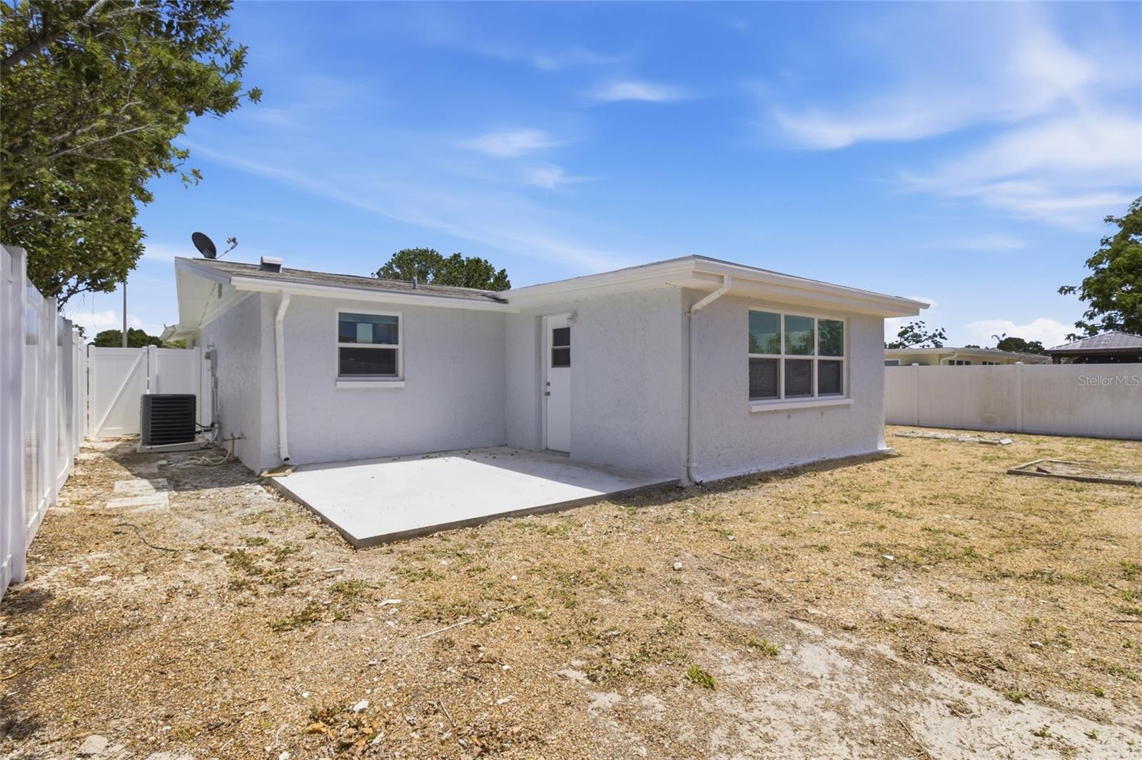 HOLIDAY GARDENS ESTATES - Residential