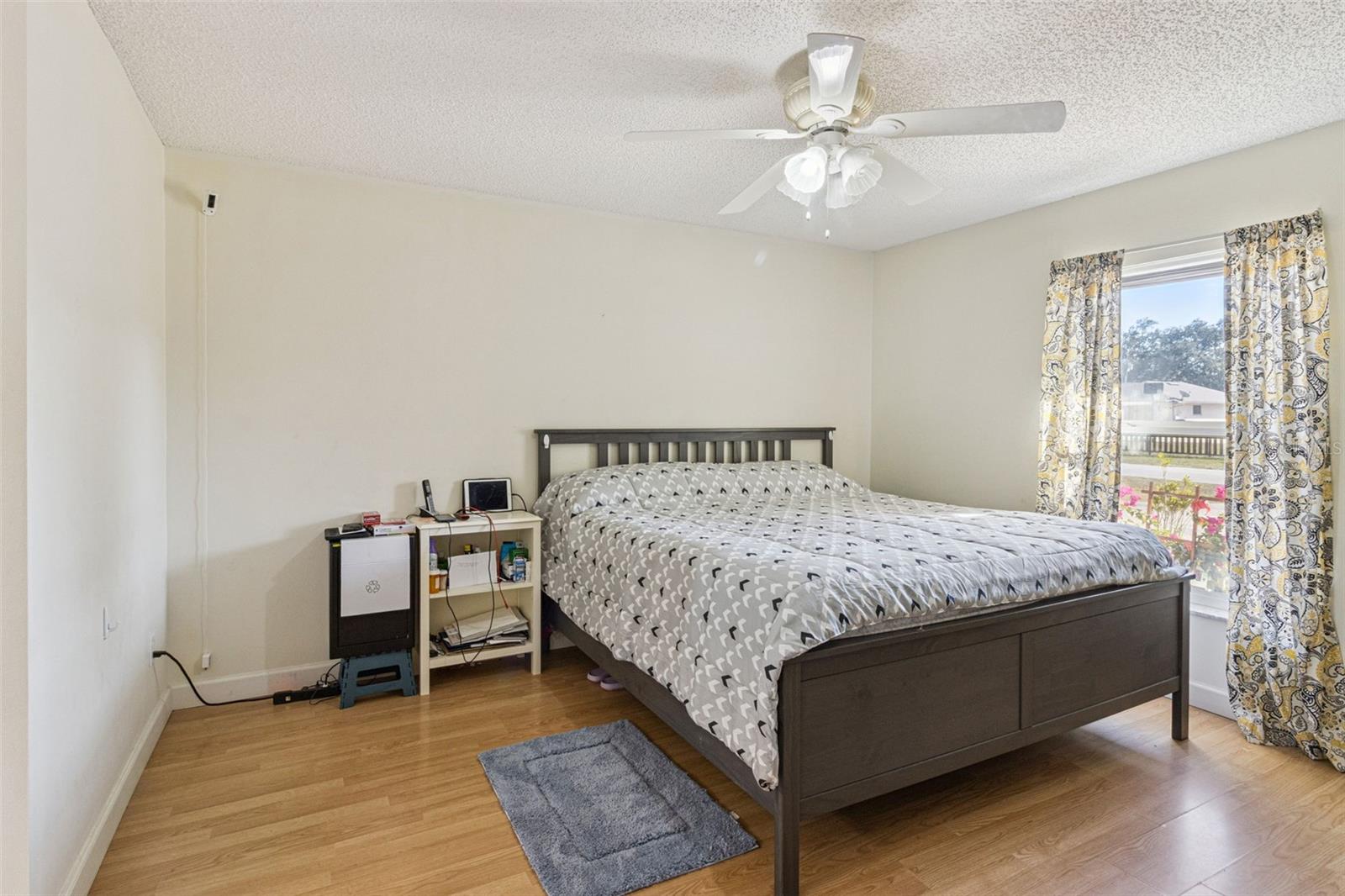 WALK IN WATER LAKE ESTATES PH 03 - Residential