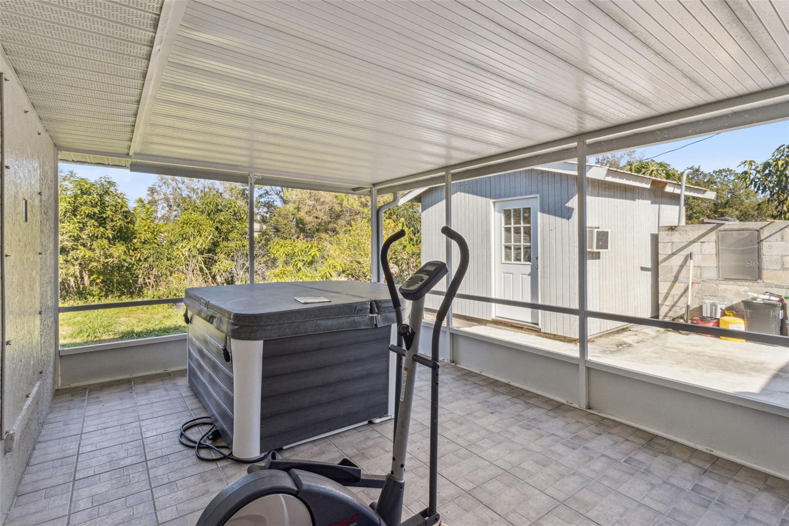 WALK IN WATER LAKE ESTATES PH 03 - Residential