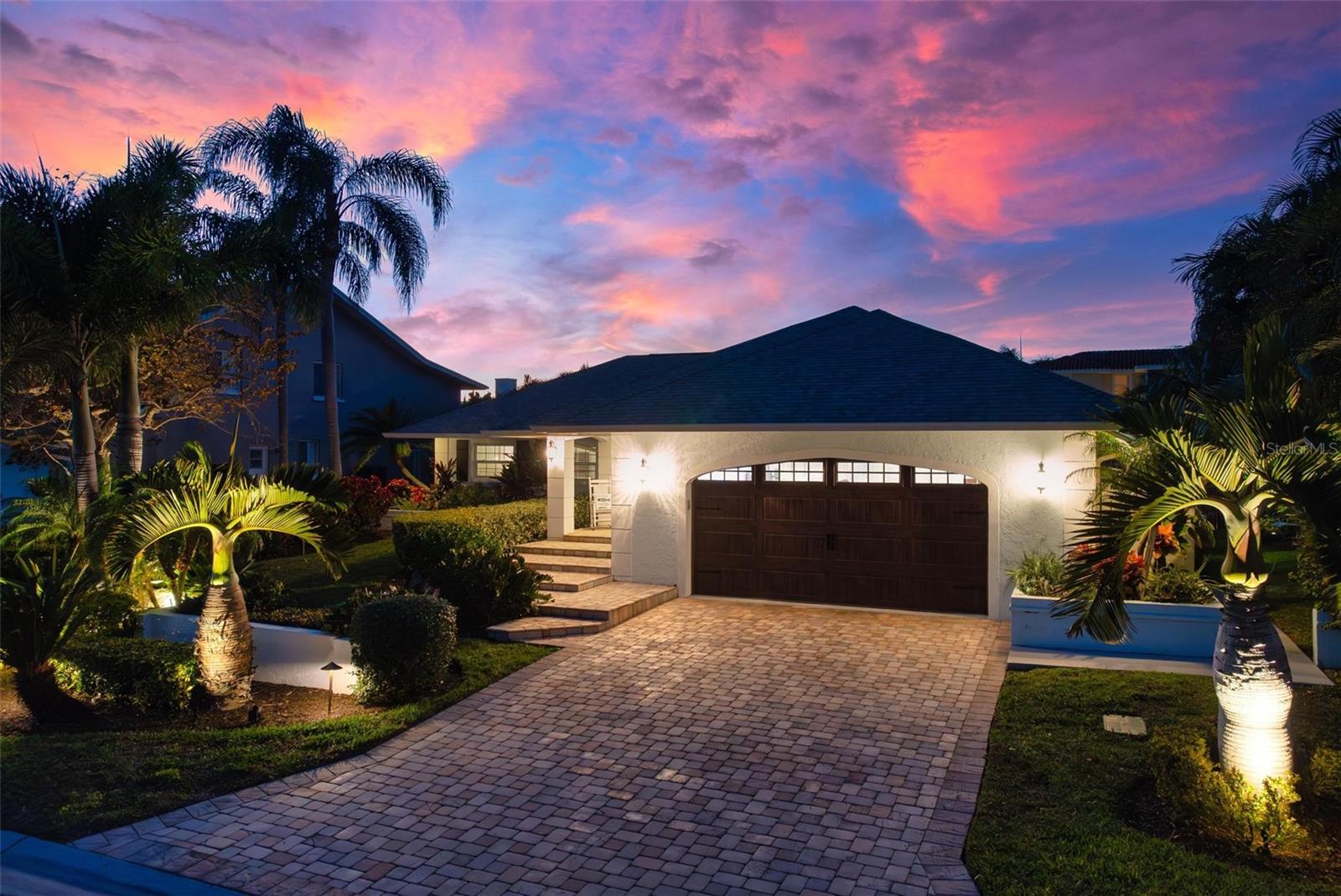 KEY ROYALE - Residential