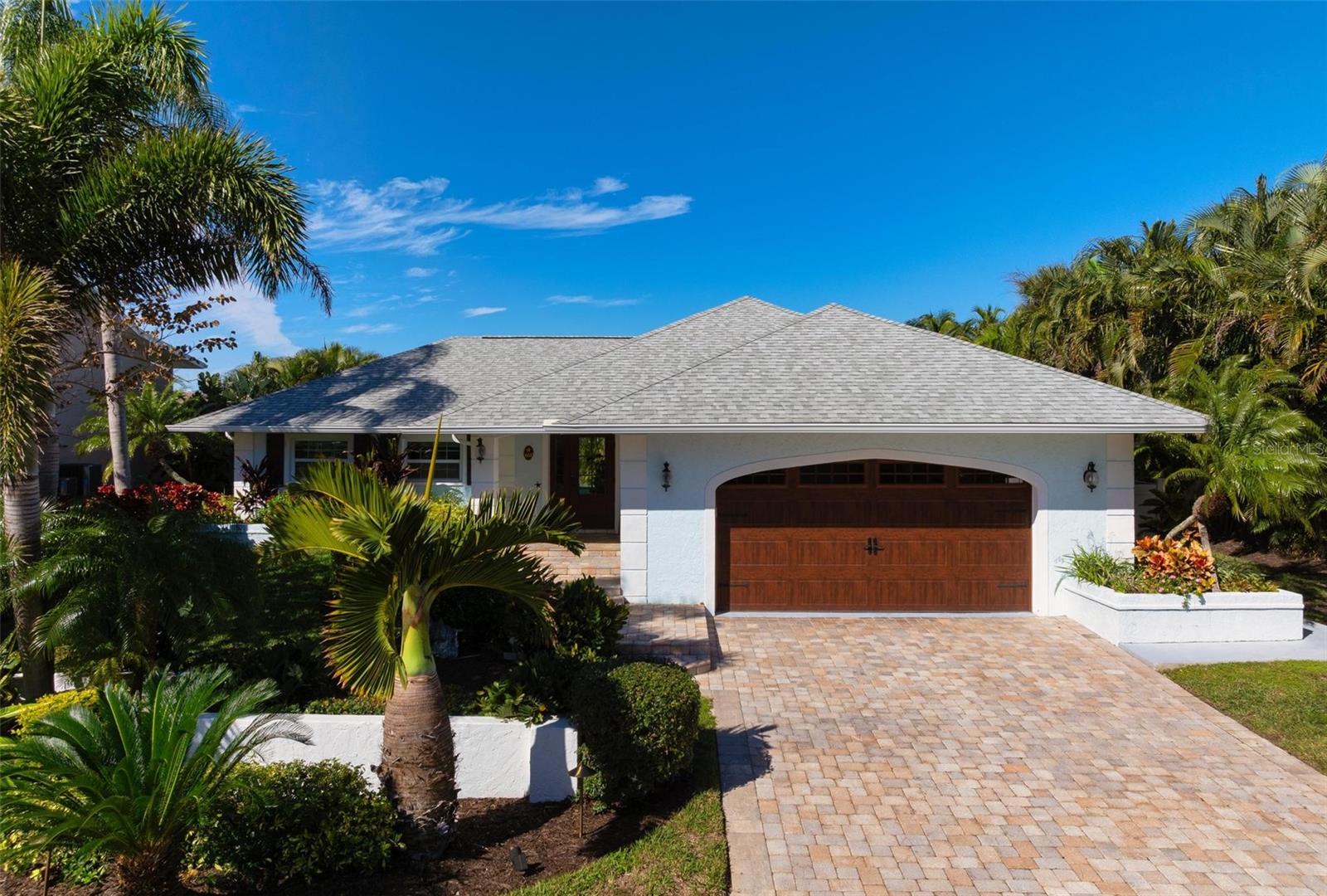 KEY ROYALE - Residential