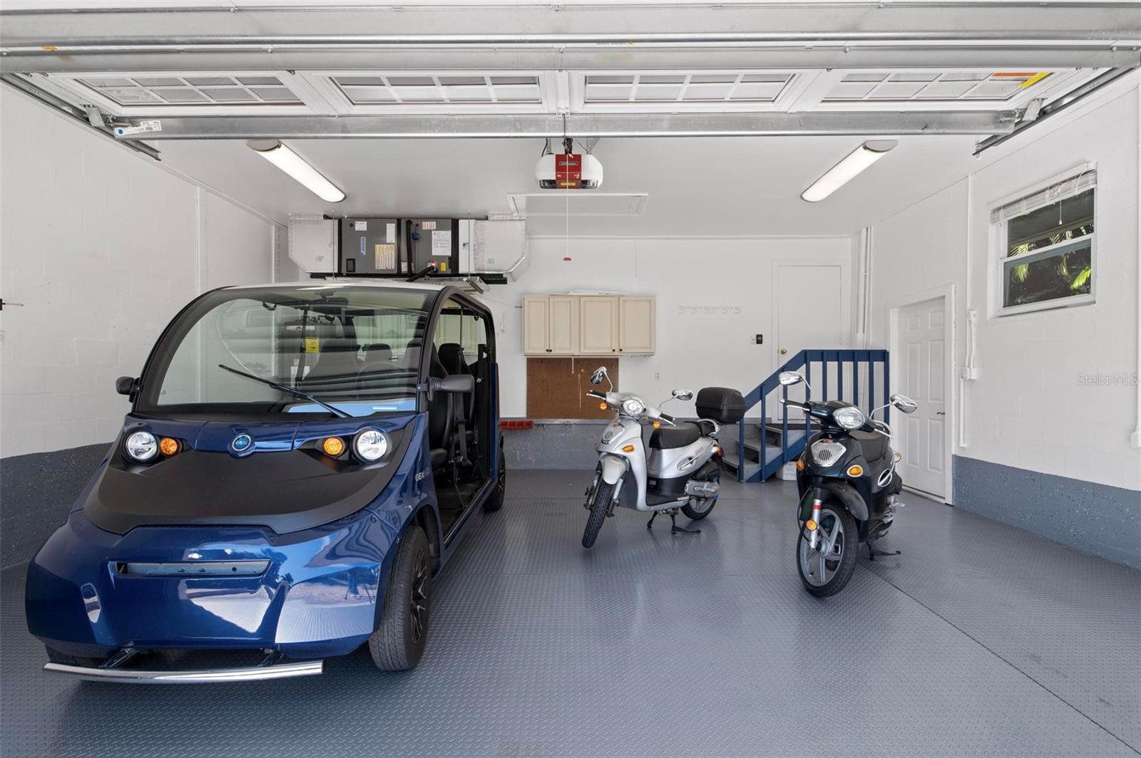 KEY ROYALE - Residential