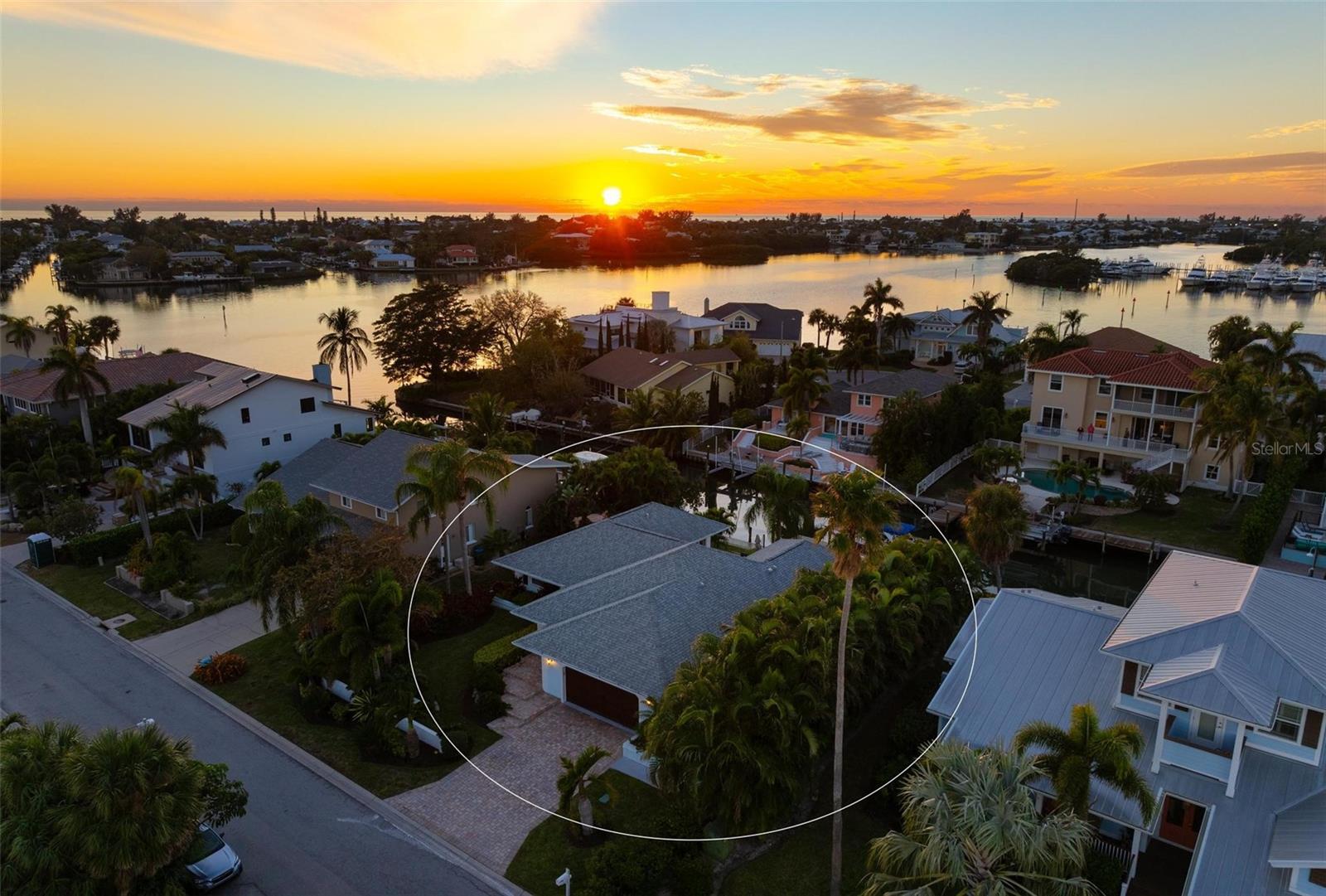 KEY ROYALE - Residential