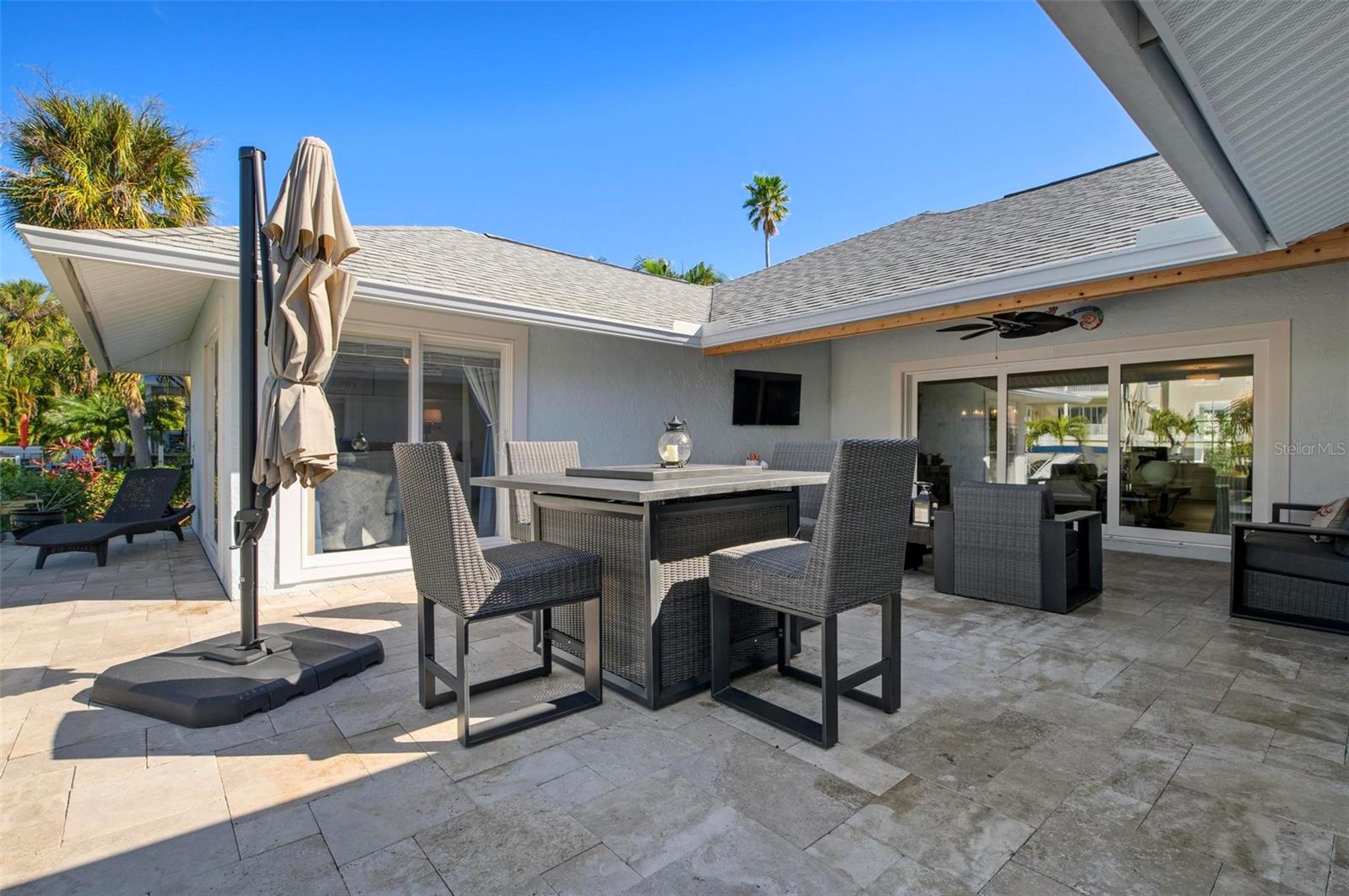 KEY ROYALE - Residential