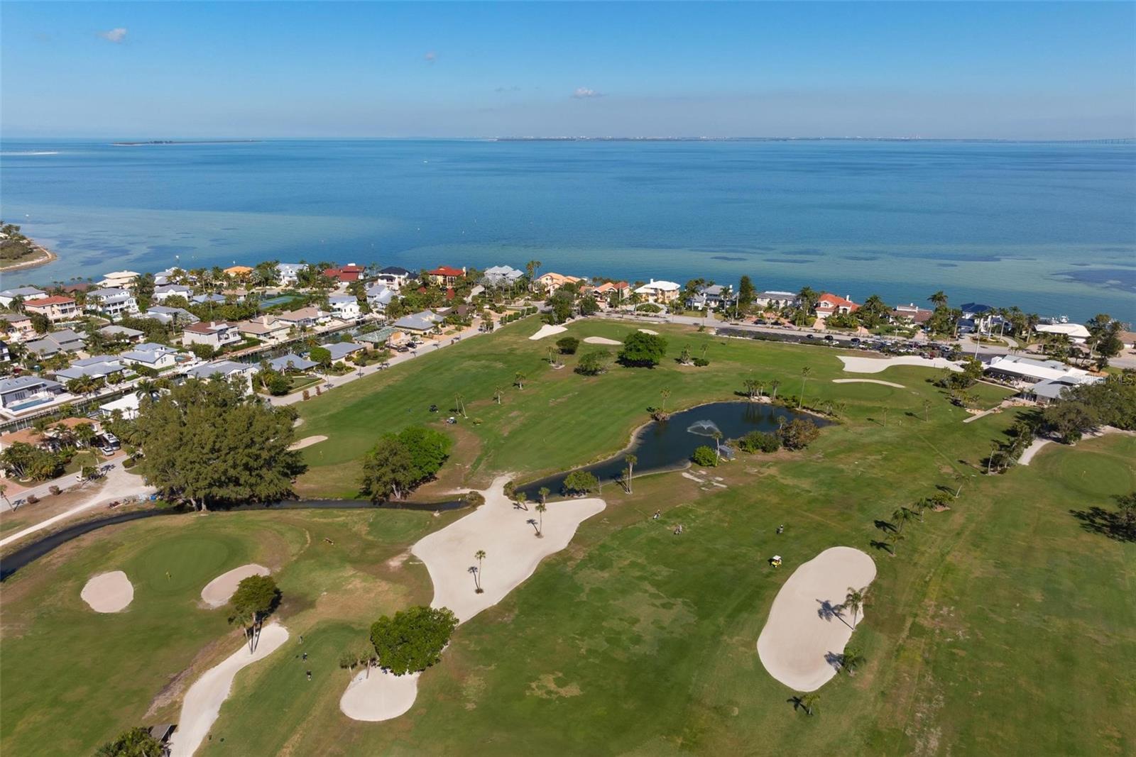 KEY ROYALE - Residential