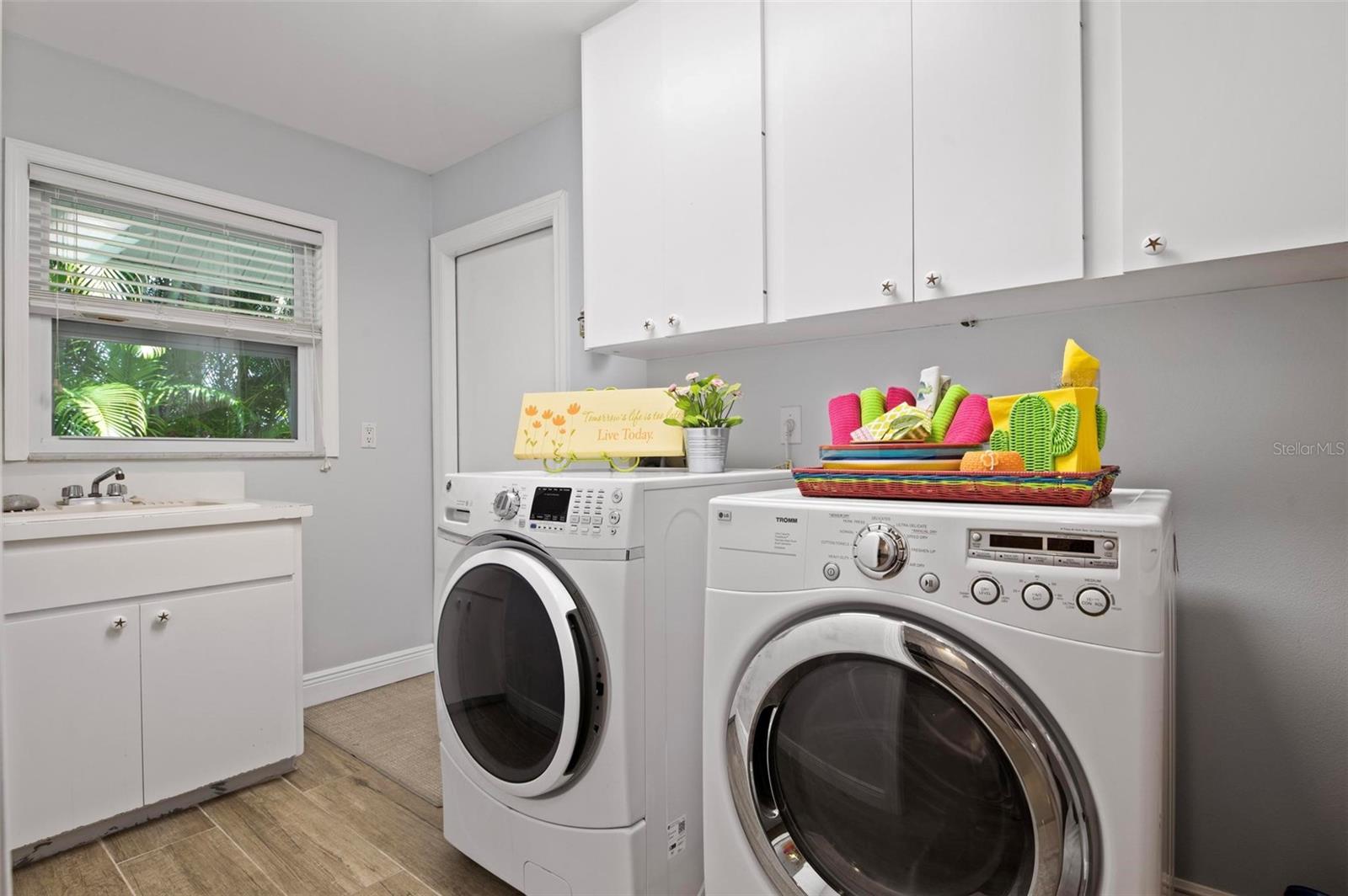 KEY ROYALE - Residential