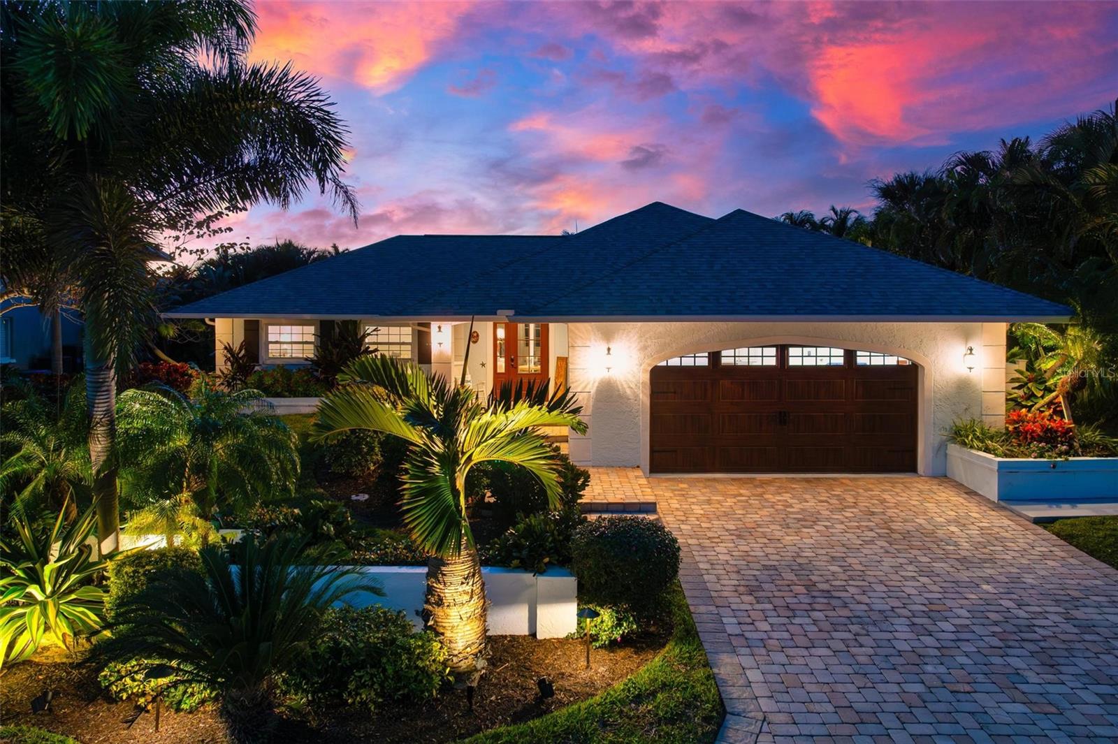 KEY ROYALE - Residential