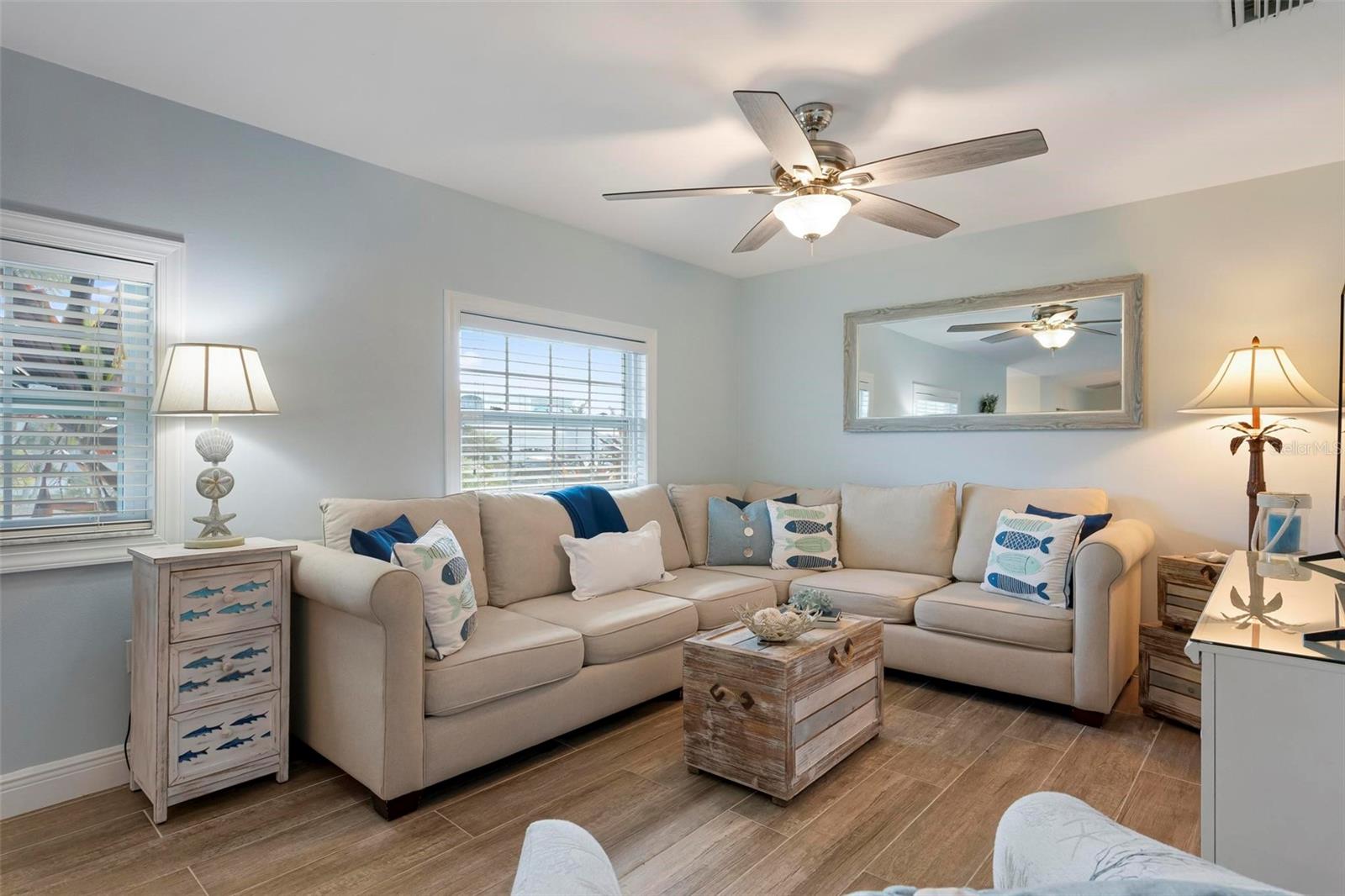 KEY ROYALE - Residential