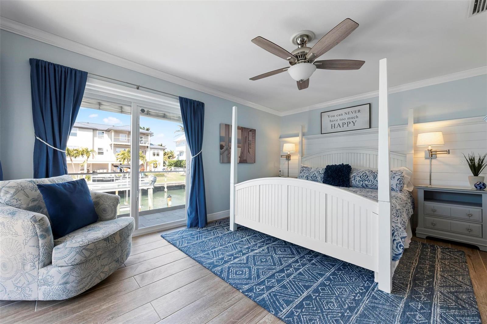 KEY ROYALE - Residential