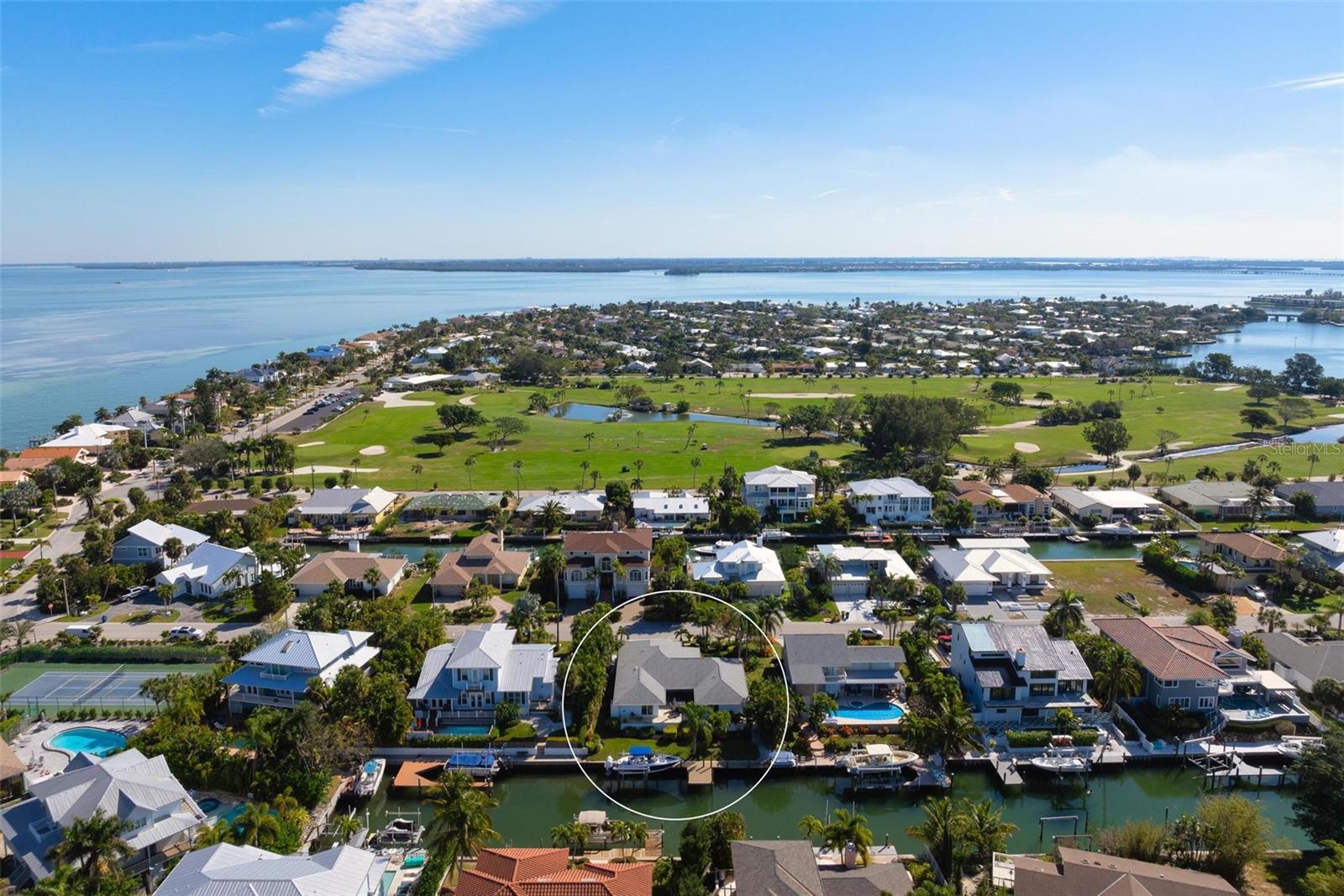 607 NORTH POINT DRIVE