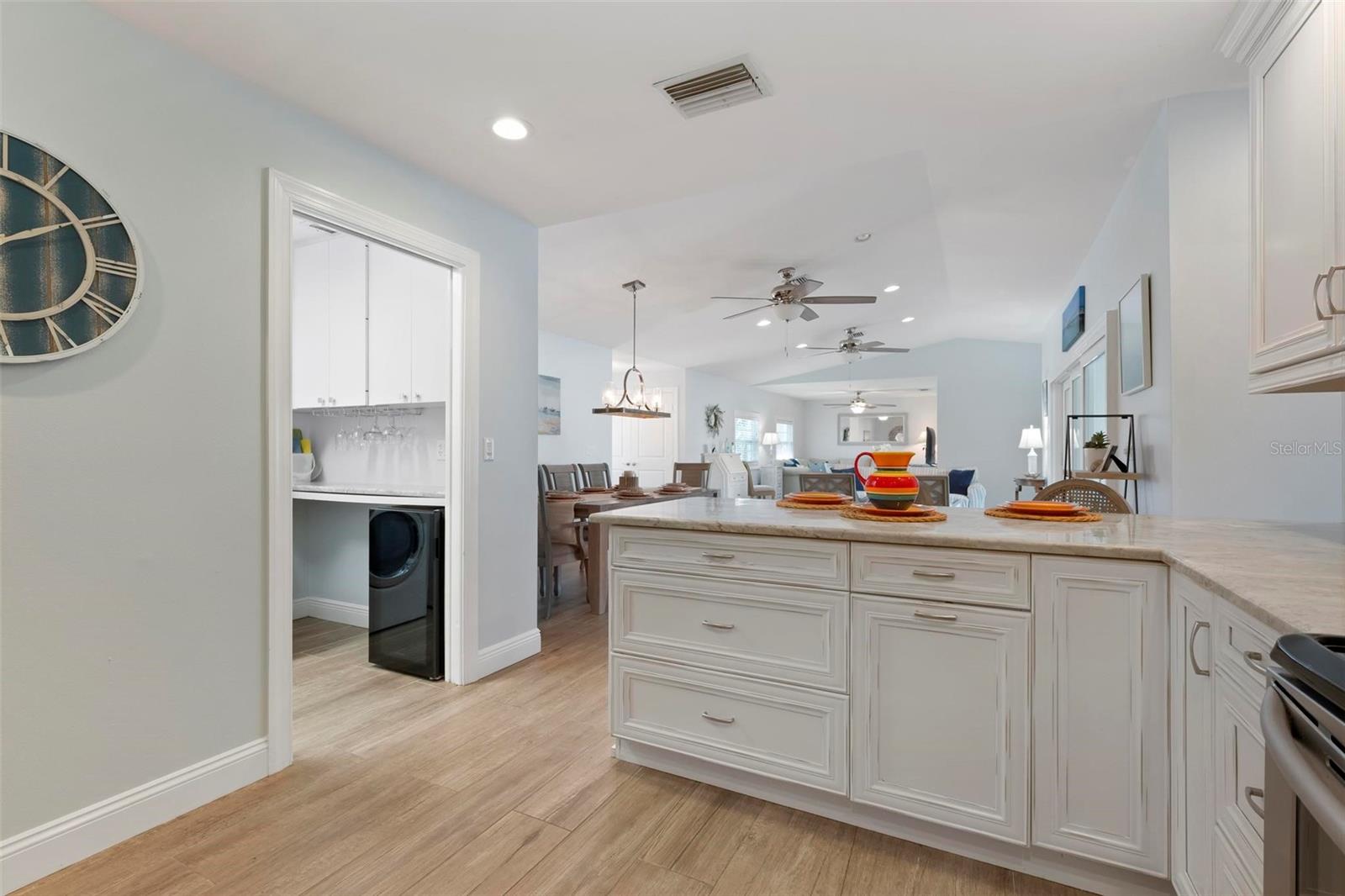 KEY ROYALE - Residential