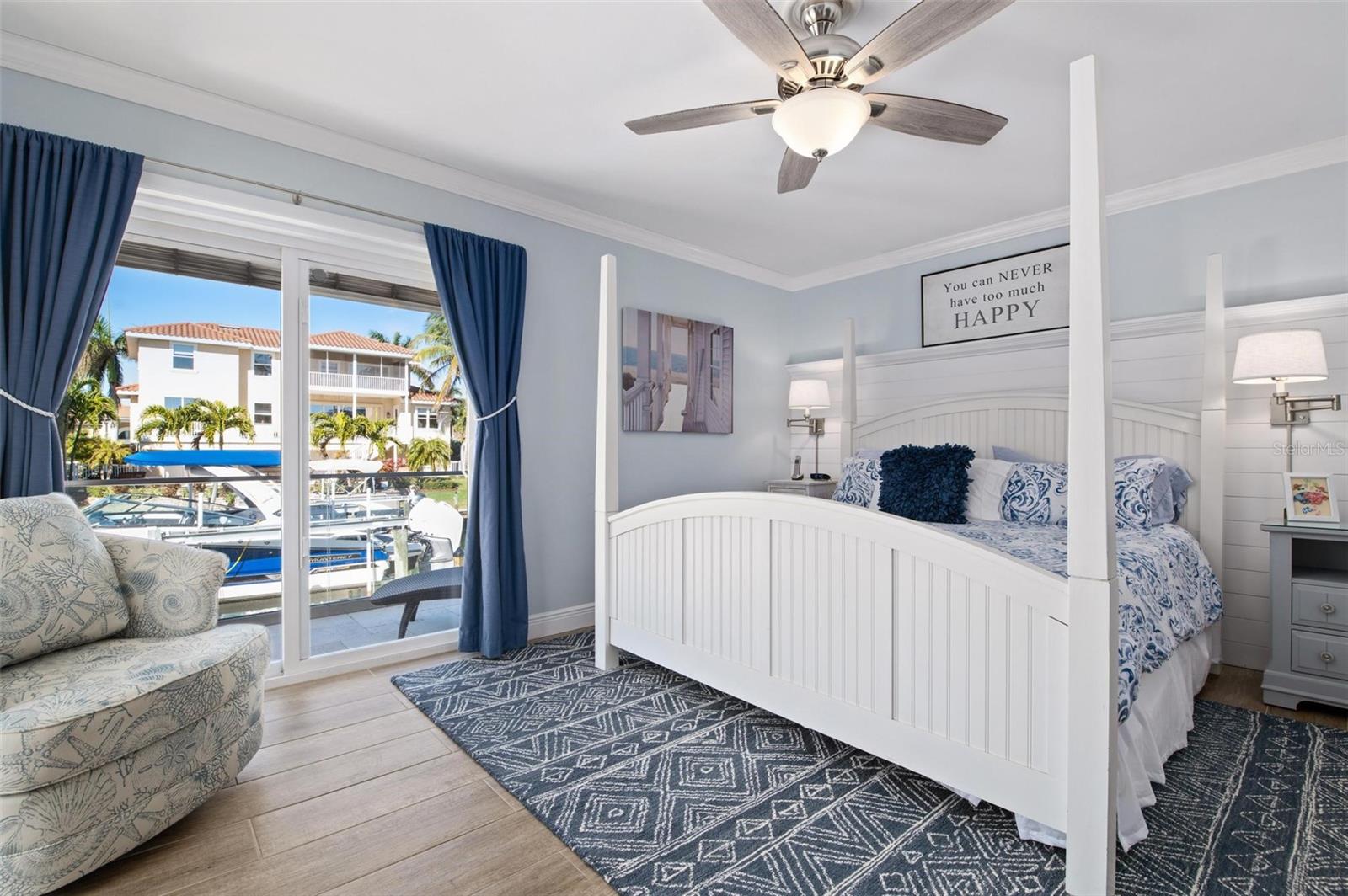 KEY ROYALE - Residential