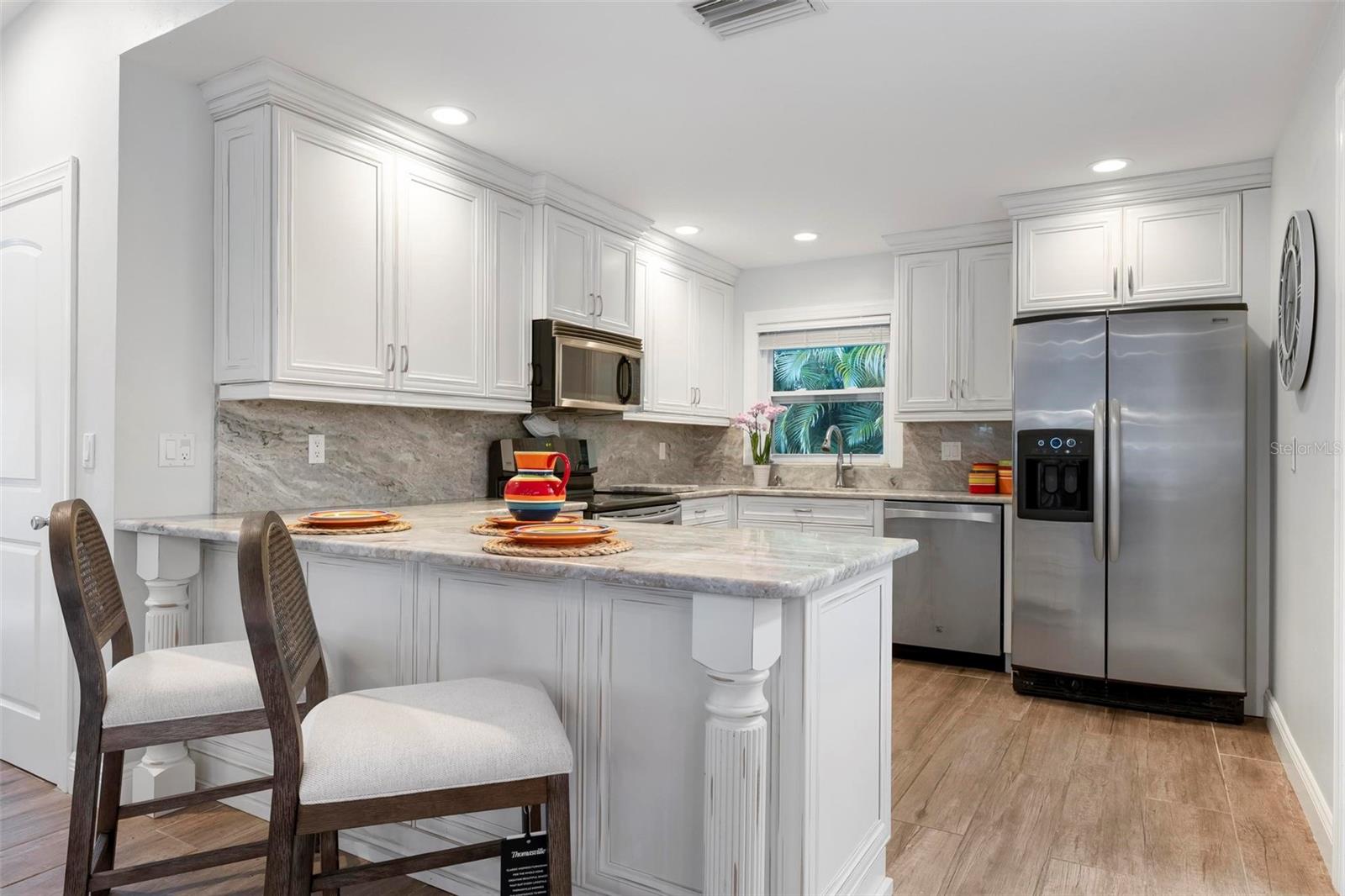 KEY ROYALE - Residential