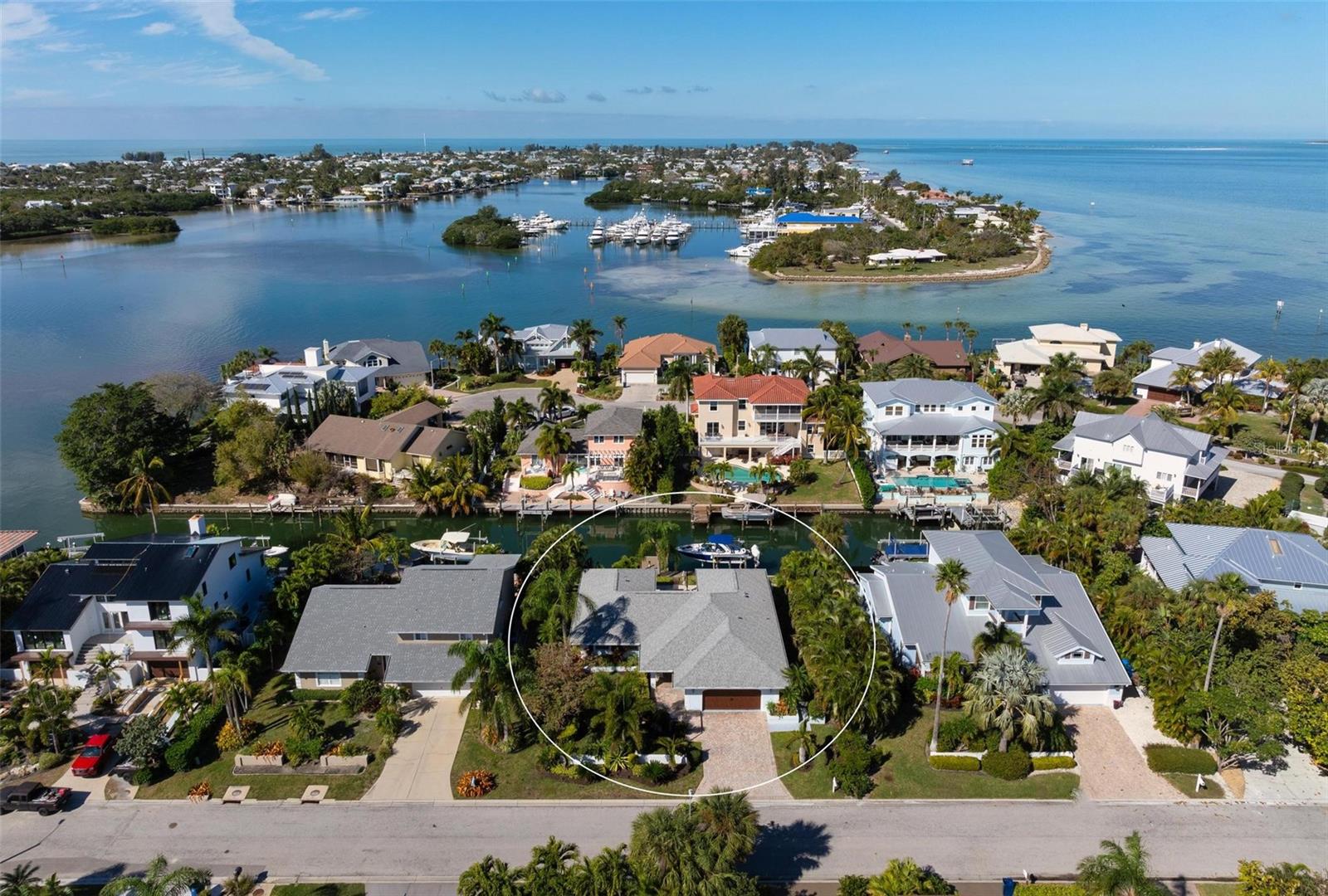 KEY ROYALE - Residential