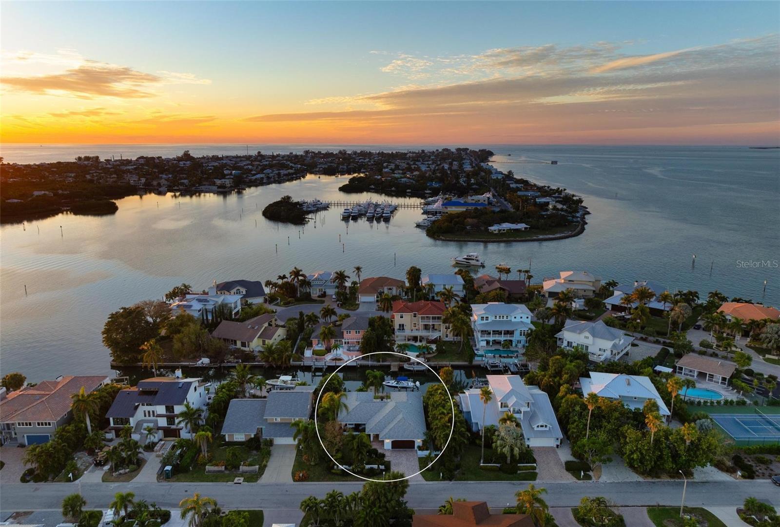 KEY ROYALE - Residential