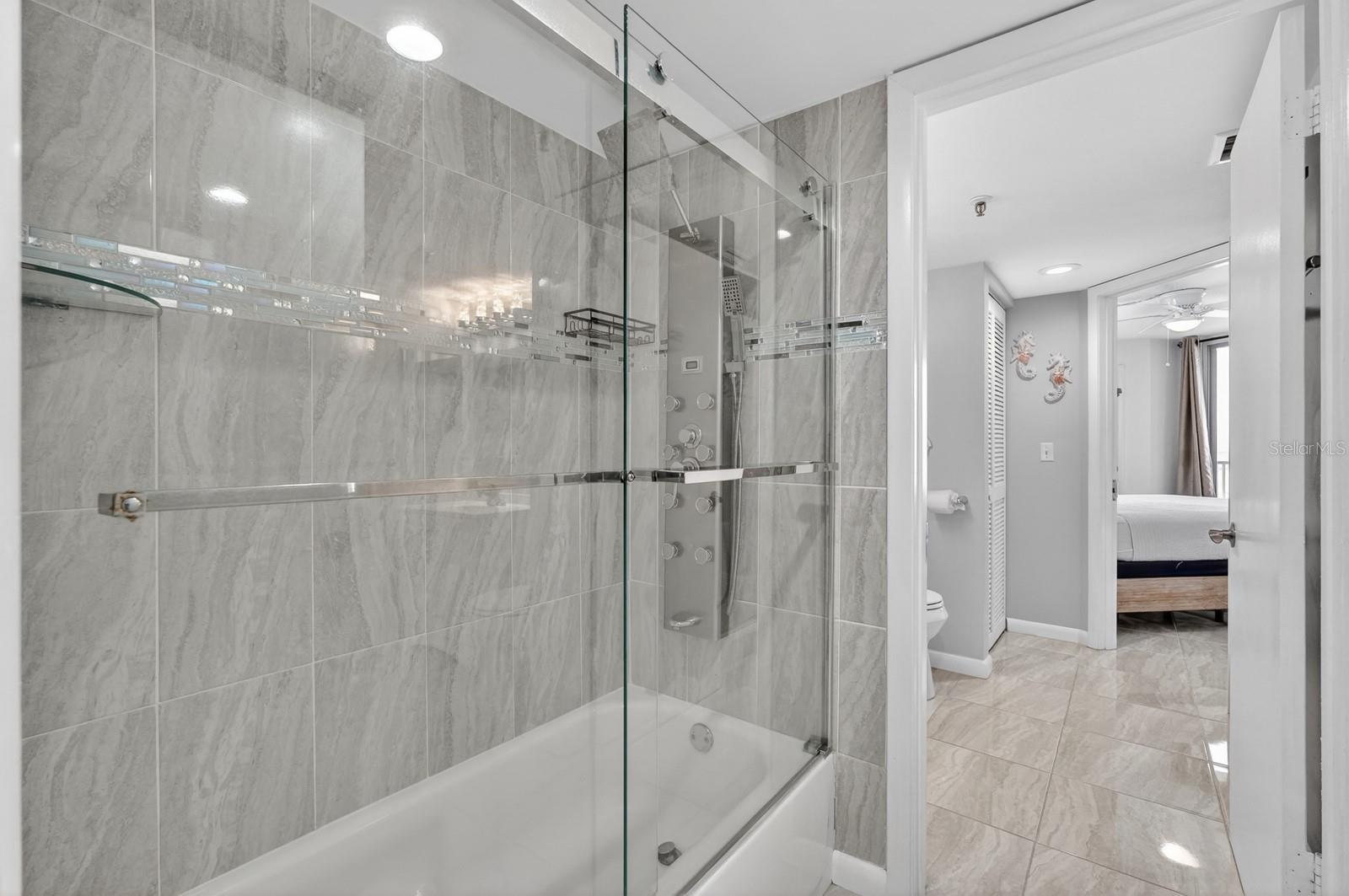 OCEANIA PLAZA CONDO - Residential