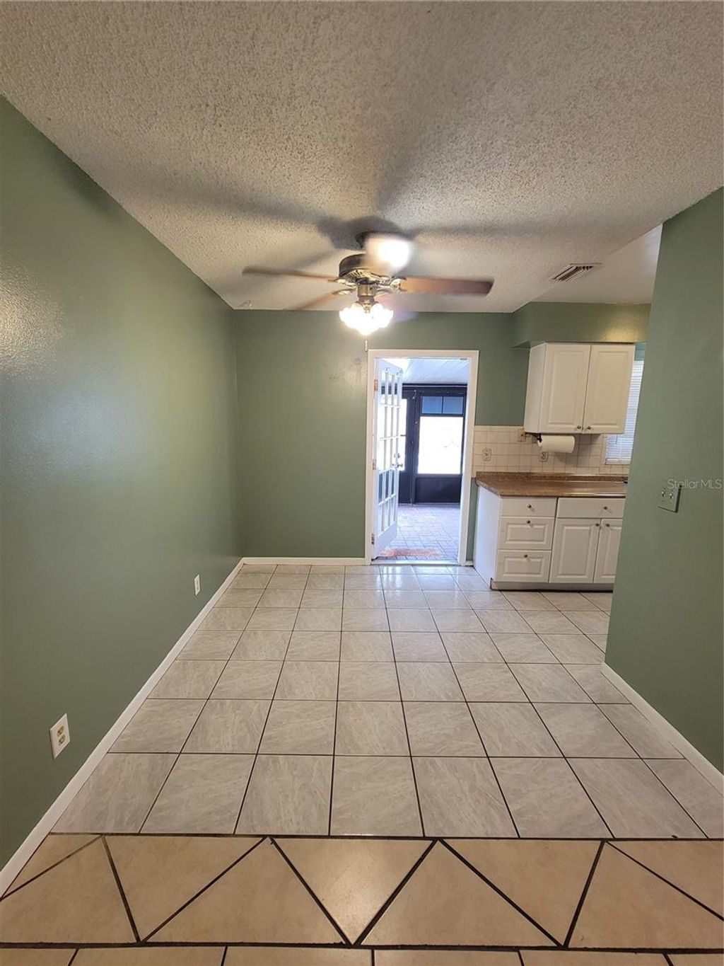 Photo of 2304 NE 38th Street, Ocala, FL 34479 (MLS # OM720243)