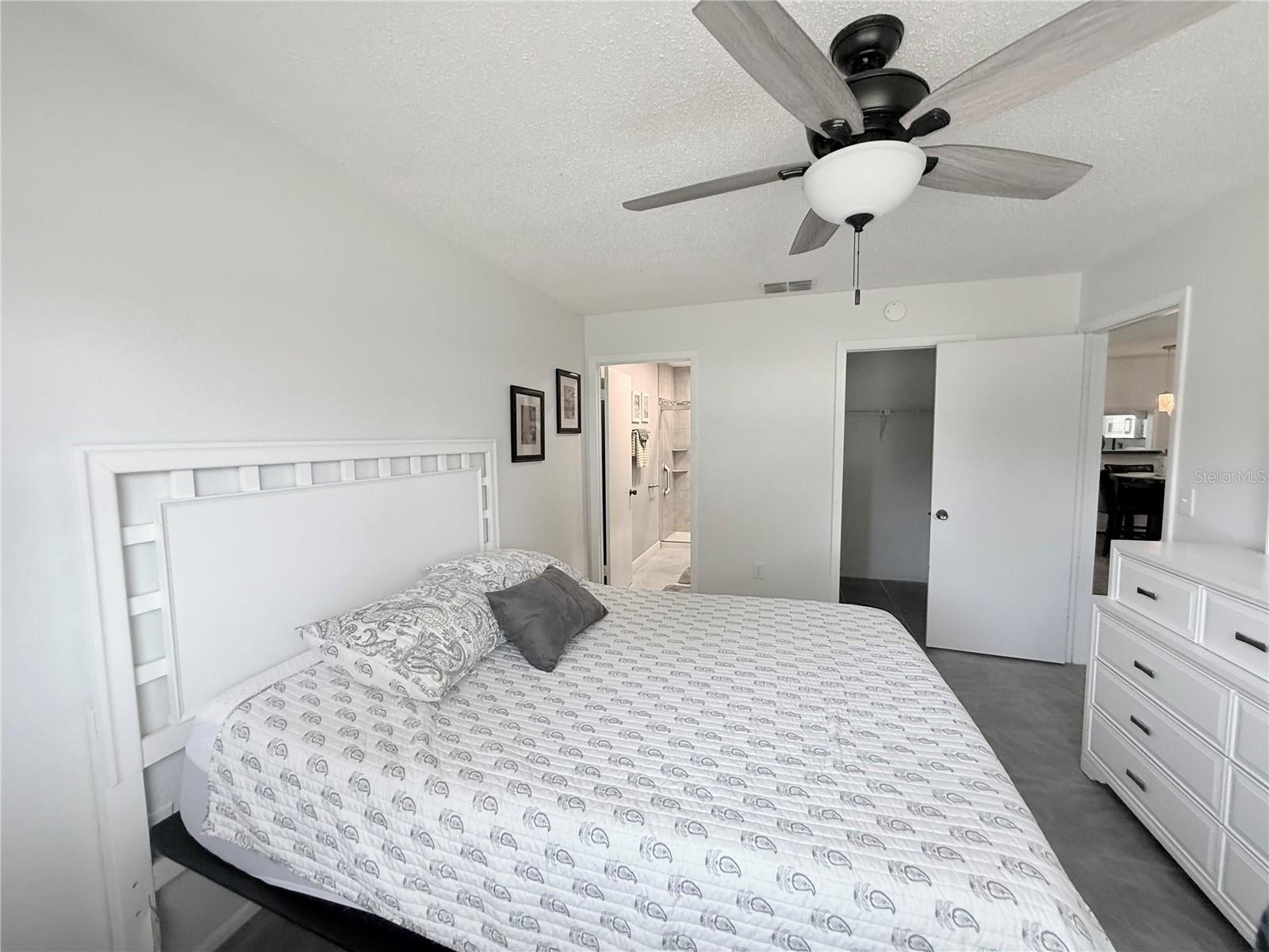 WOODLAND VILLAS CONDO 1 - Residential