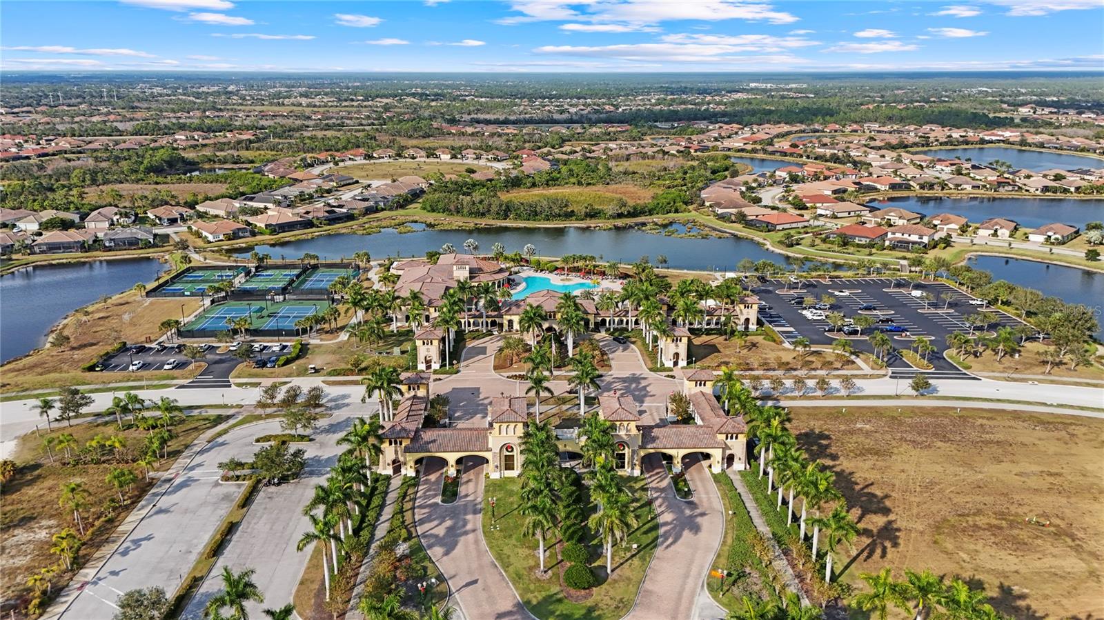 GRAN PARADISO PH 1 - Residential