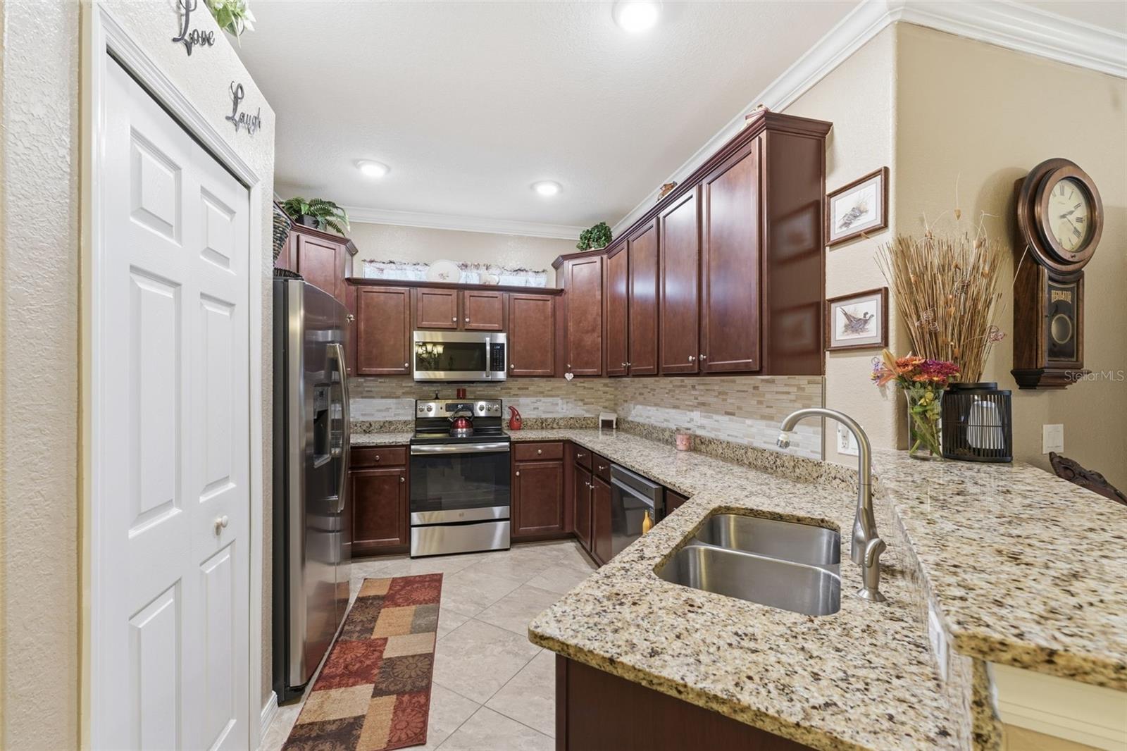 GRAN PARADISO PH 1 - Residential