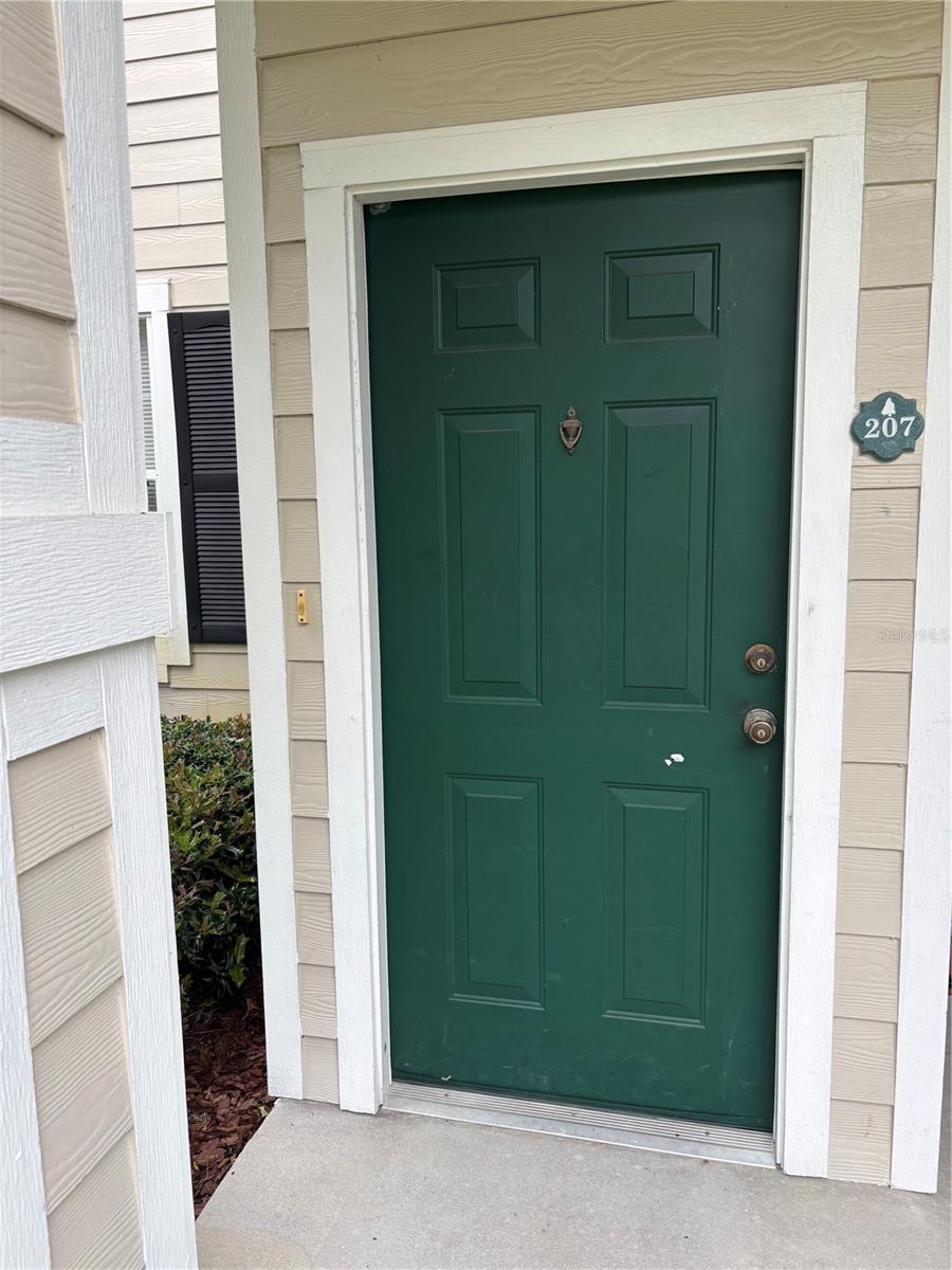 Photo 1 of 19 — 417 SOUTHERN PECAN CIRCLE 207, WINTER GARDEN, FL 34787