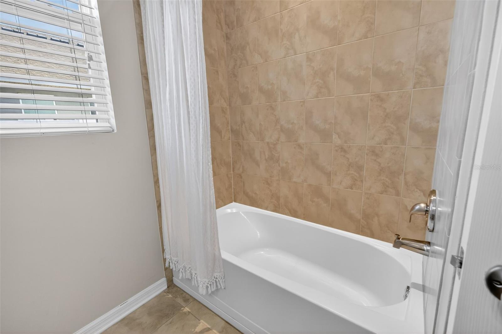 EUSTIS GRAND ISLAND RESERVE - Residential