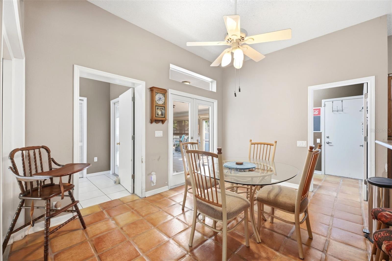 FIVE A RANCHES - Residential