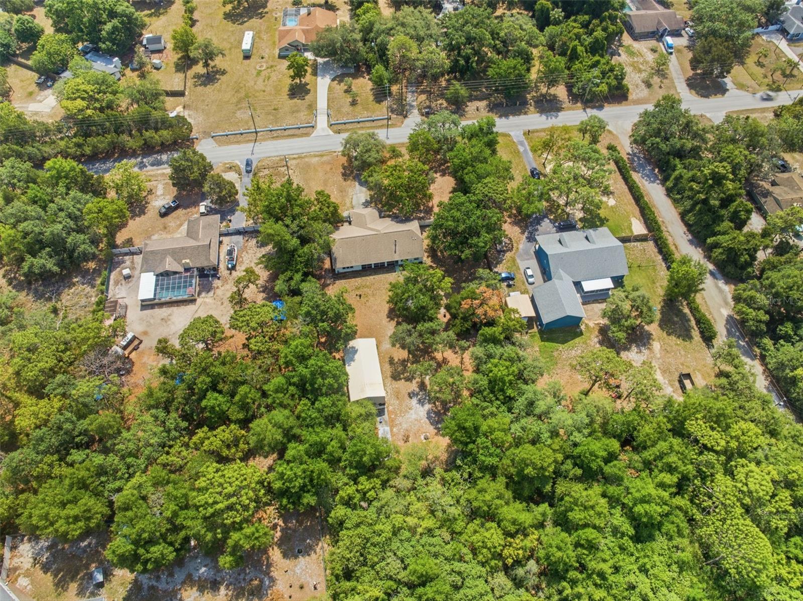 FIVE A RANCHES - Residential