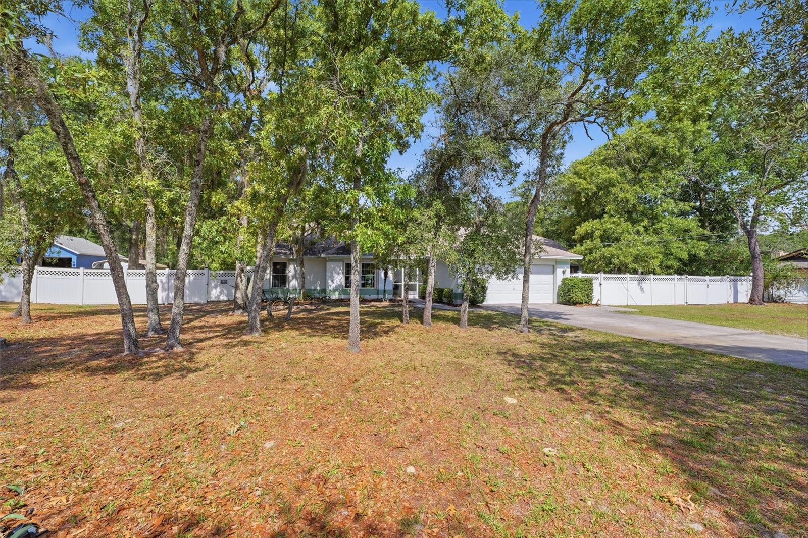 FIVE A RANCHES - Residential