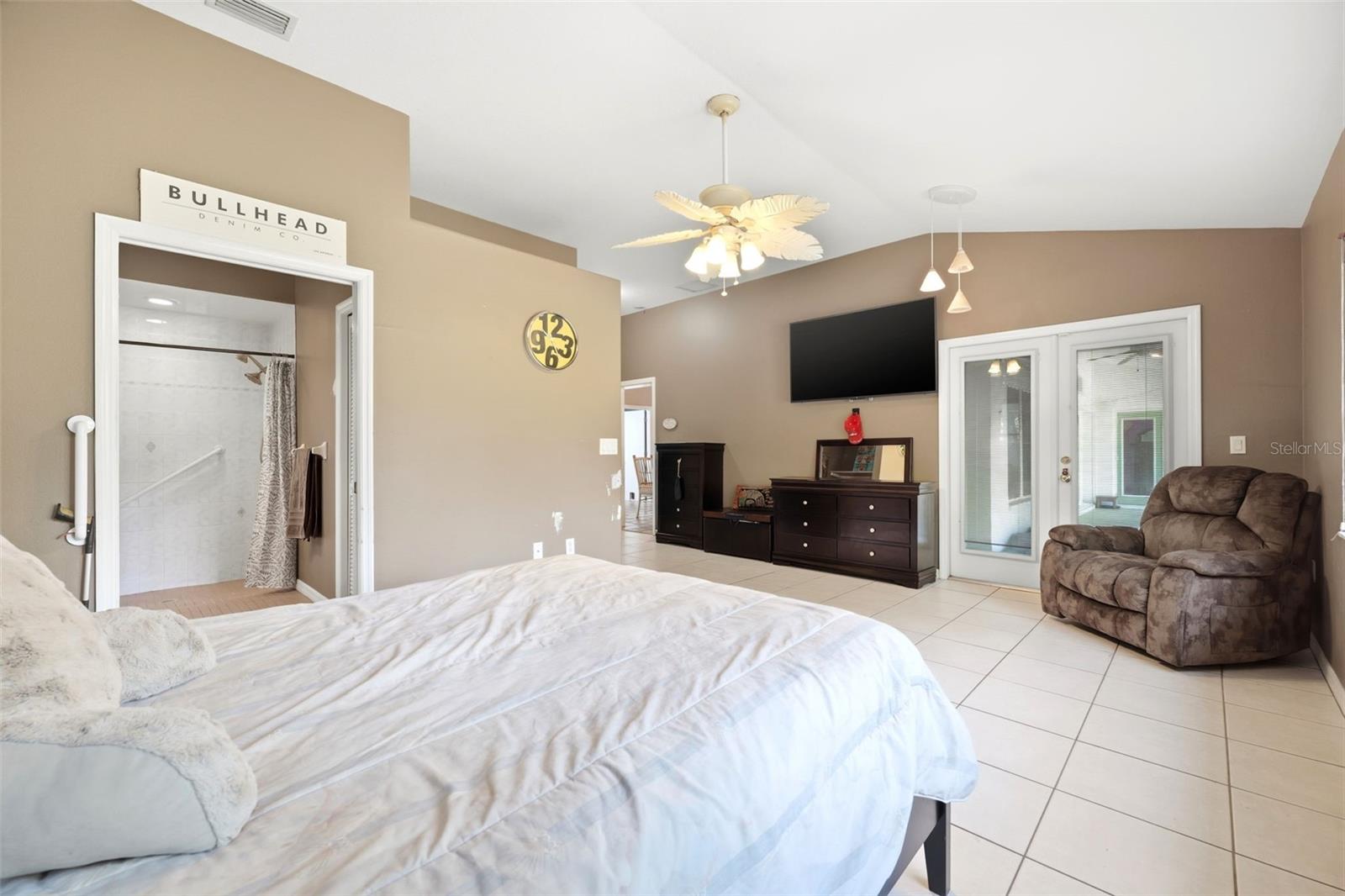 FIVE A RANCHES - Residential