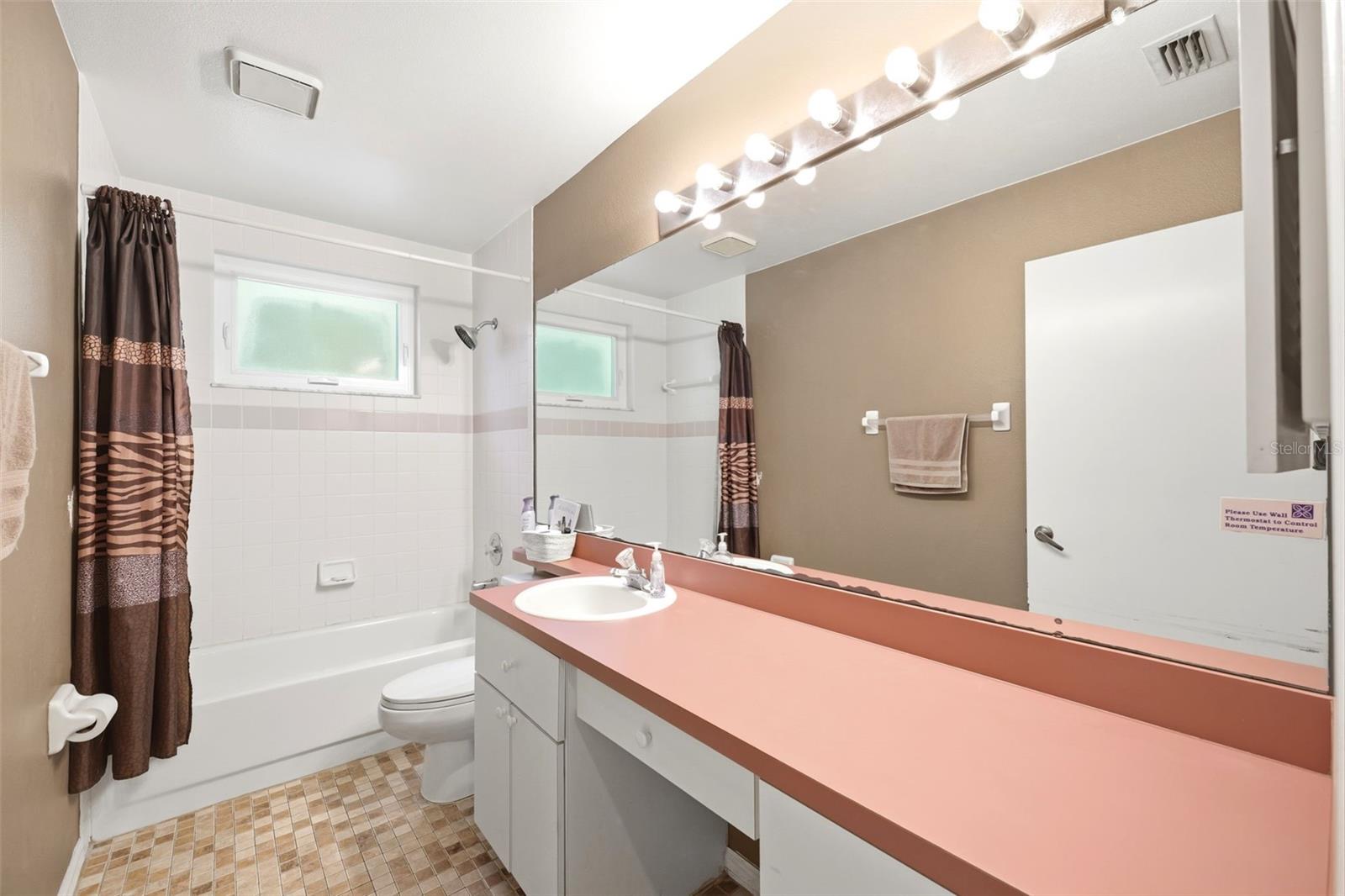 FIVE A RANCHES - Residential