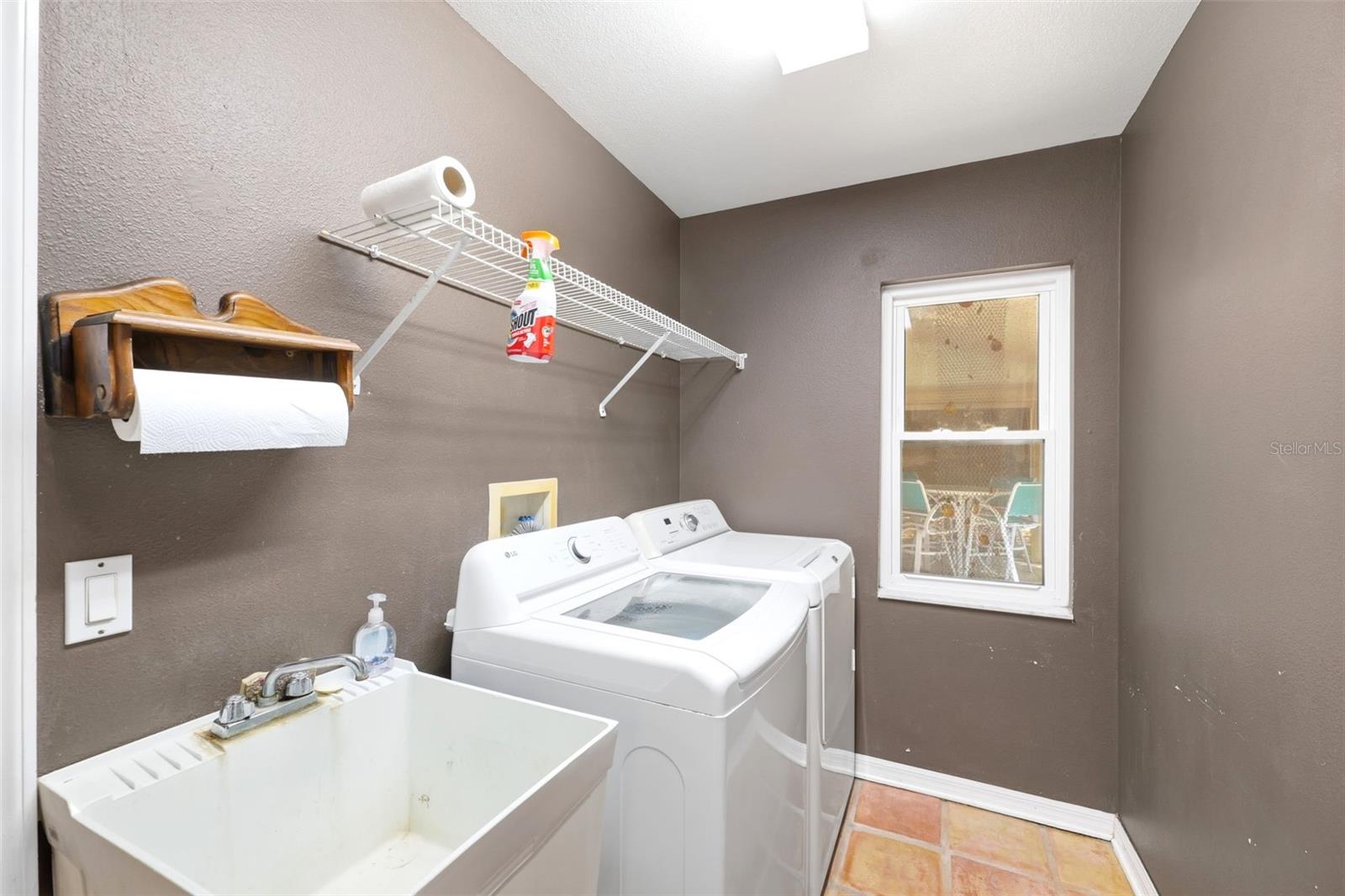 FIVE A RANCHES - Residential