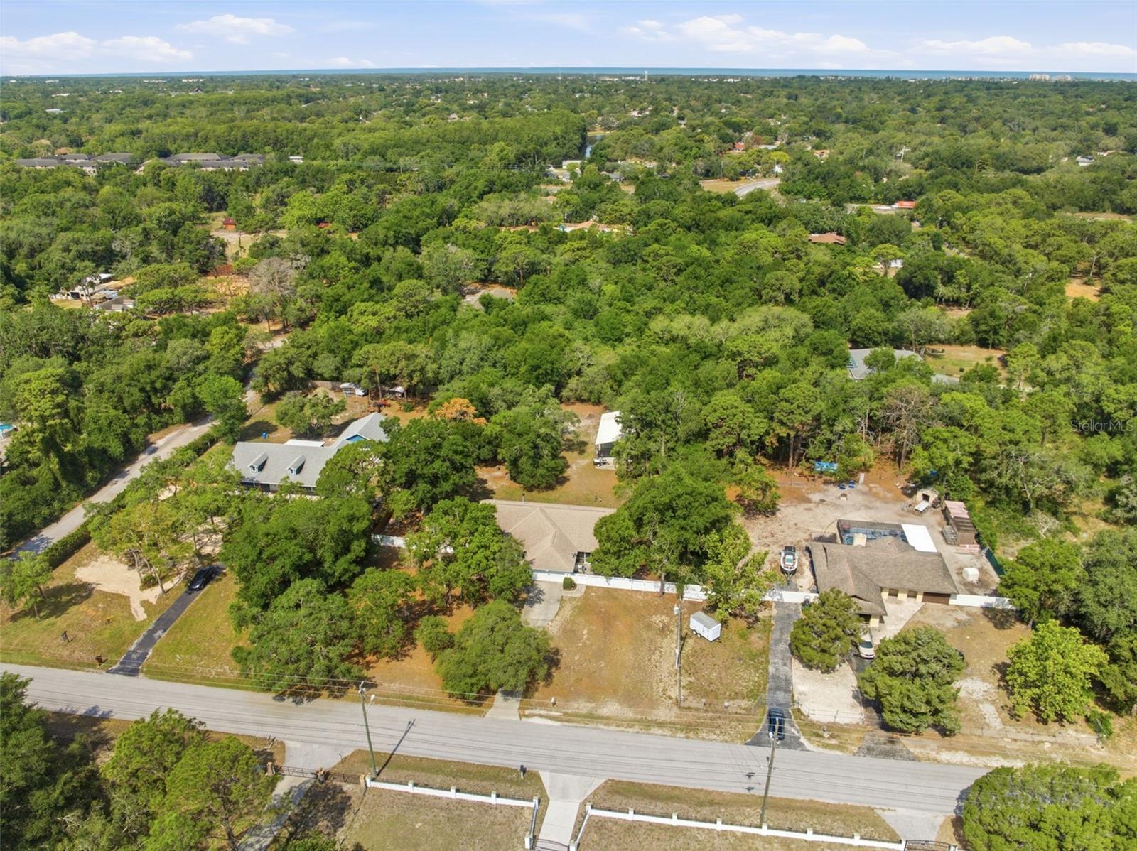 FIVE A RANCHES - Residential